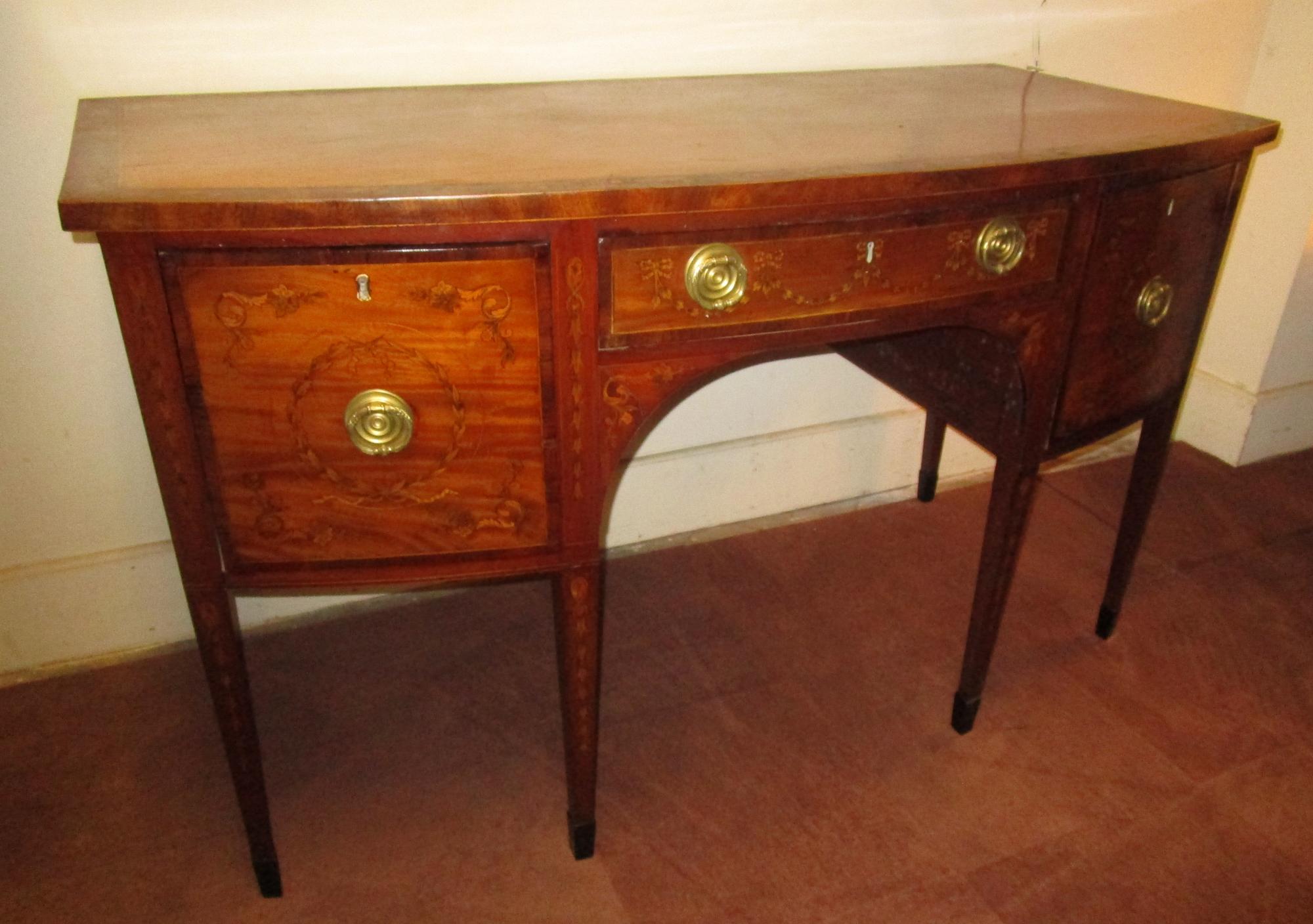 19th century English Hepplewhite Mahogany Bow Front Sideboard Server For Sale 4