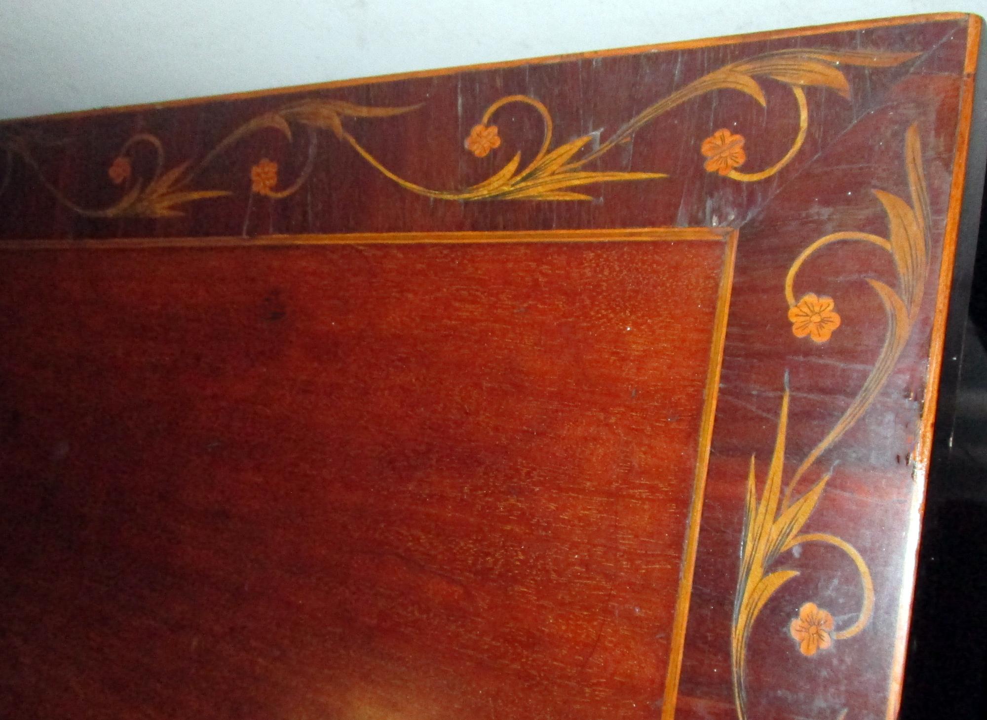 Englischer Hepplewhite-Mahagoni-Sideboard-Serviergeschirr mit Bogenfront aus dem 19. Jahrhundert im Angebot 3