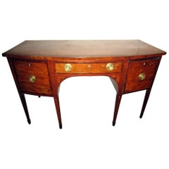 Englischer Hepplewhite-Mahagoni-Sideboard-Serviergeschirr mit Bogenfront aus dem 19. Jahrhundert
