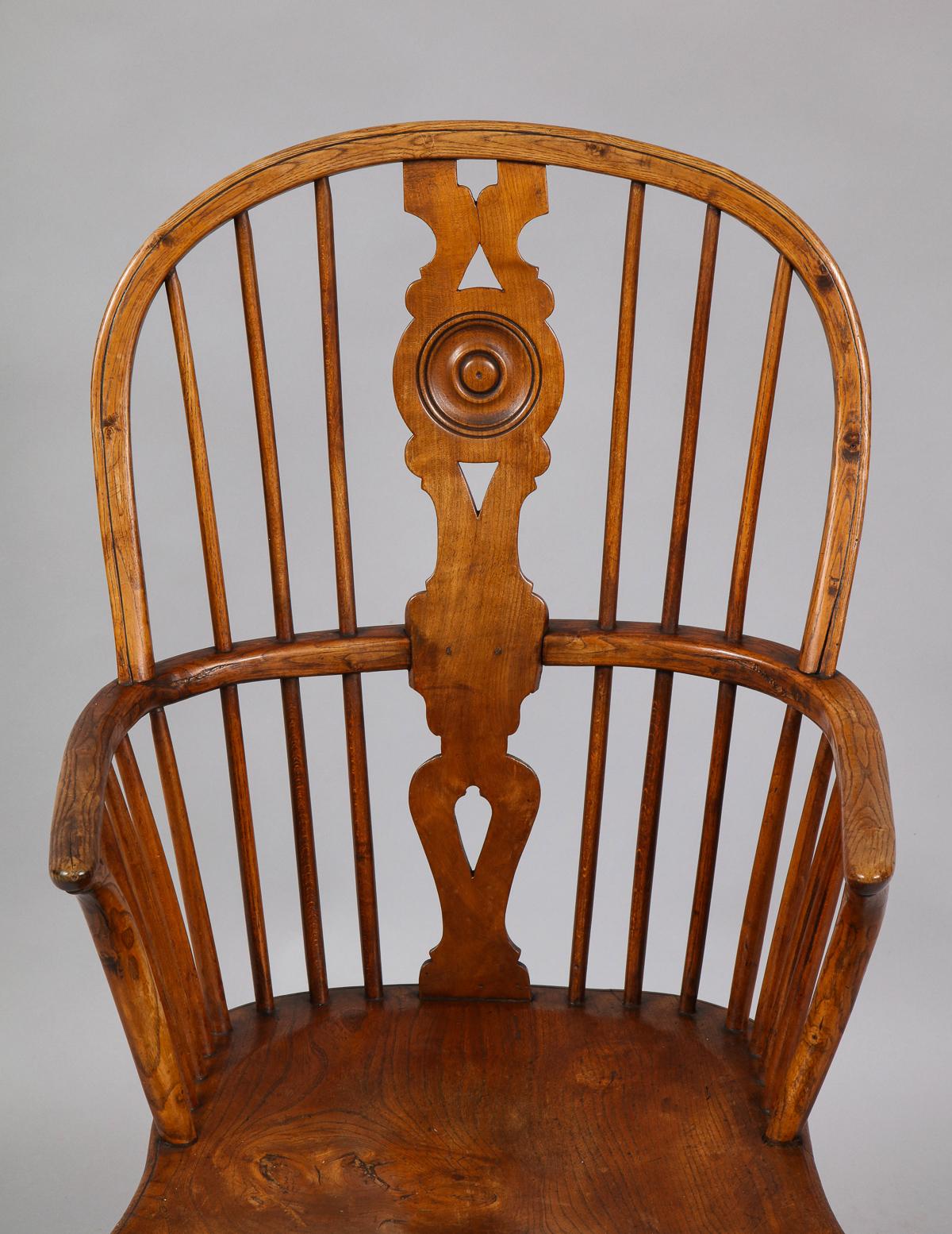 19th Century English Hoop Back Windsor Armchair 1