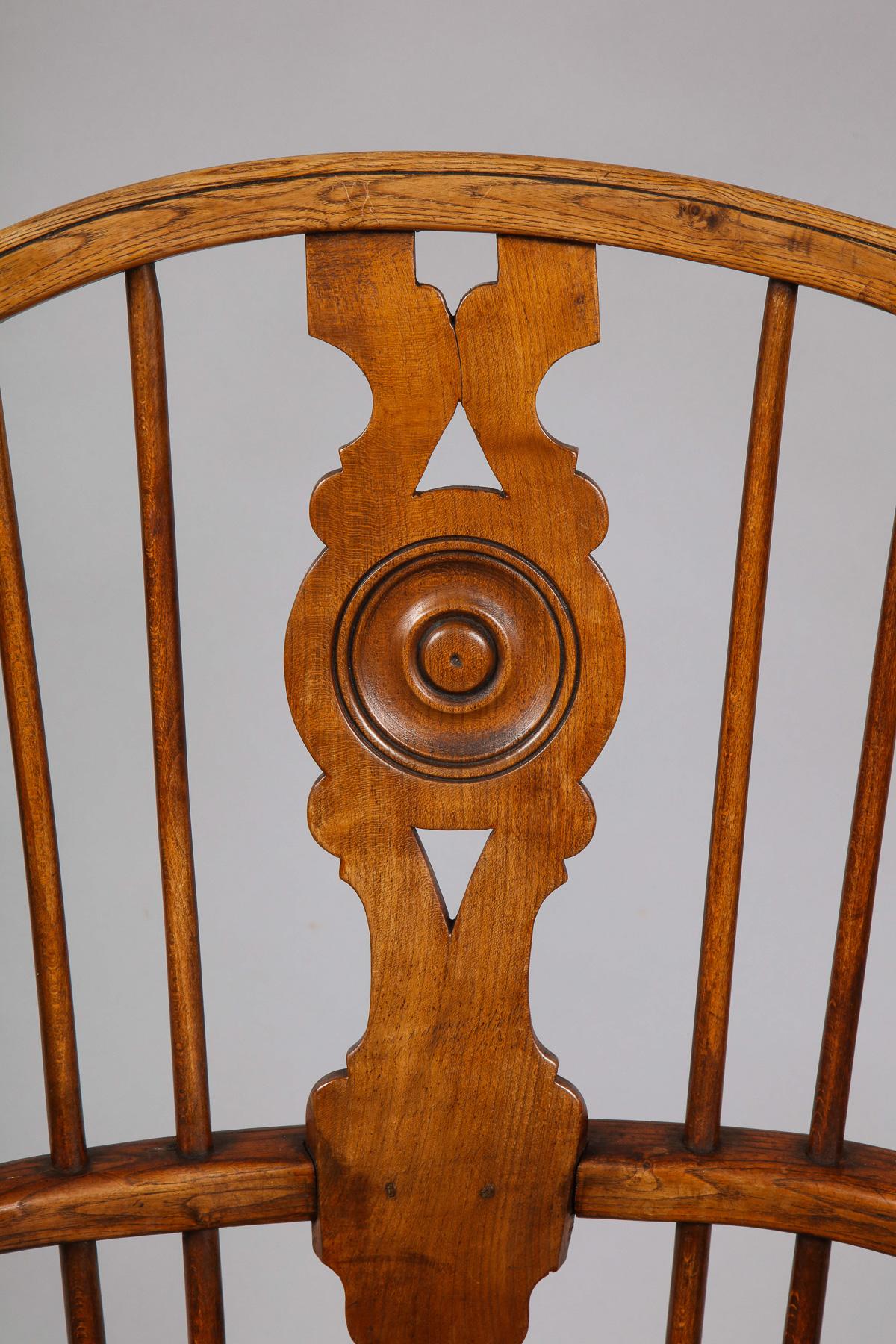19th Century English Hoop Back Windsor Armchair 2