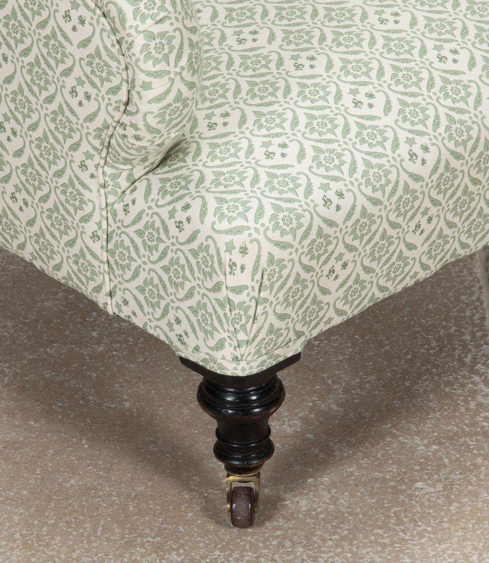 Sillón inglés del siglo XIX estilo Howard and Sons en venta 3