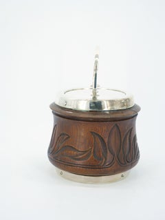 19th Century English Ice Bucket in Silver Plate and Hand Carved Oak
