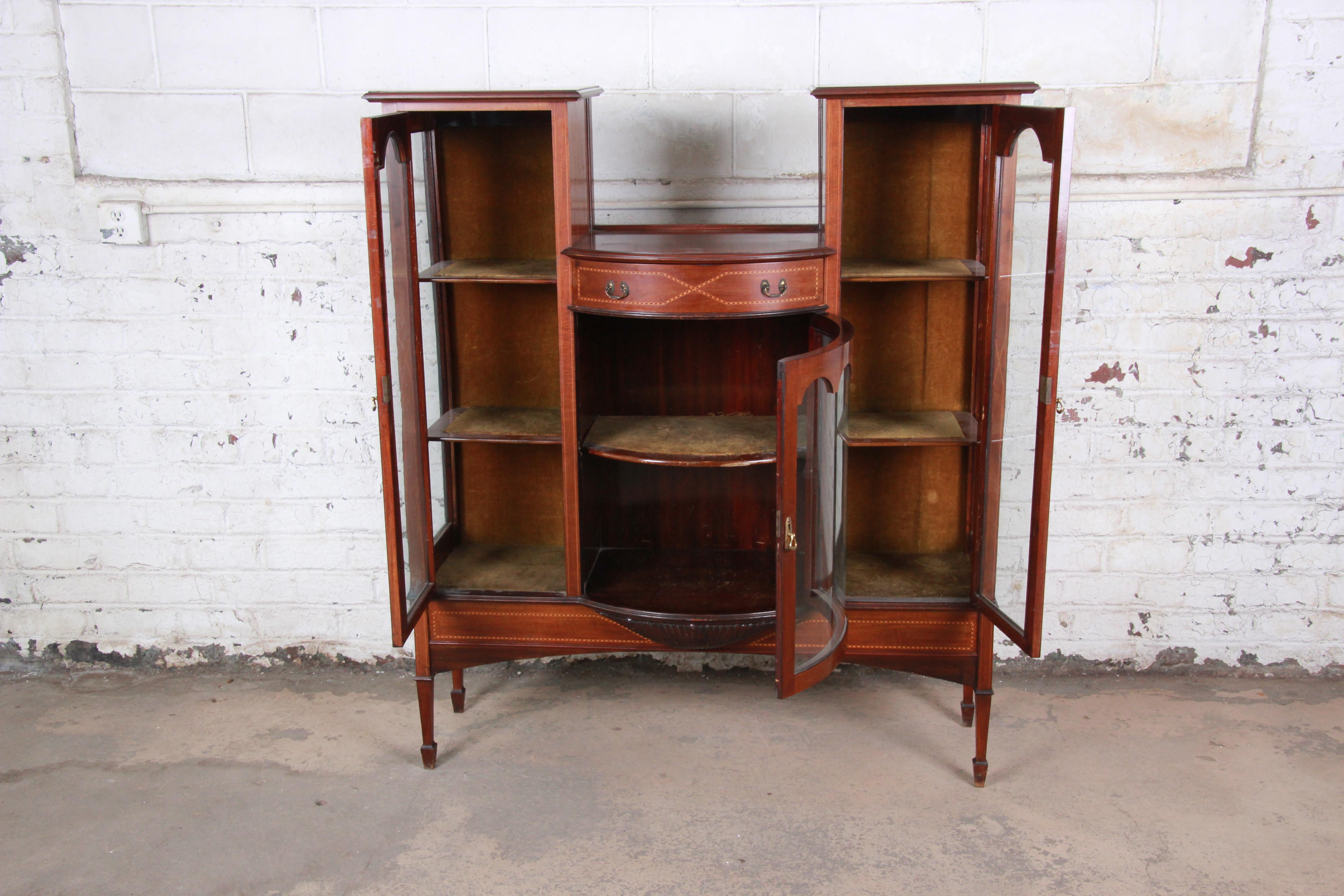 19th Century English Inlaid Mahogany Curved Glass Bookcase or Display Cabinet 5