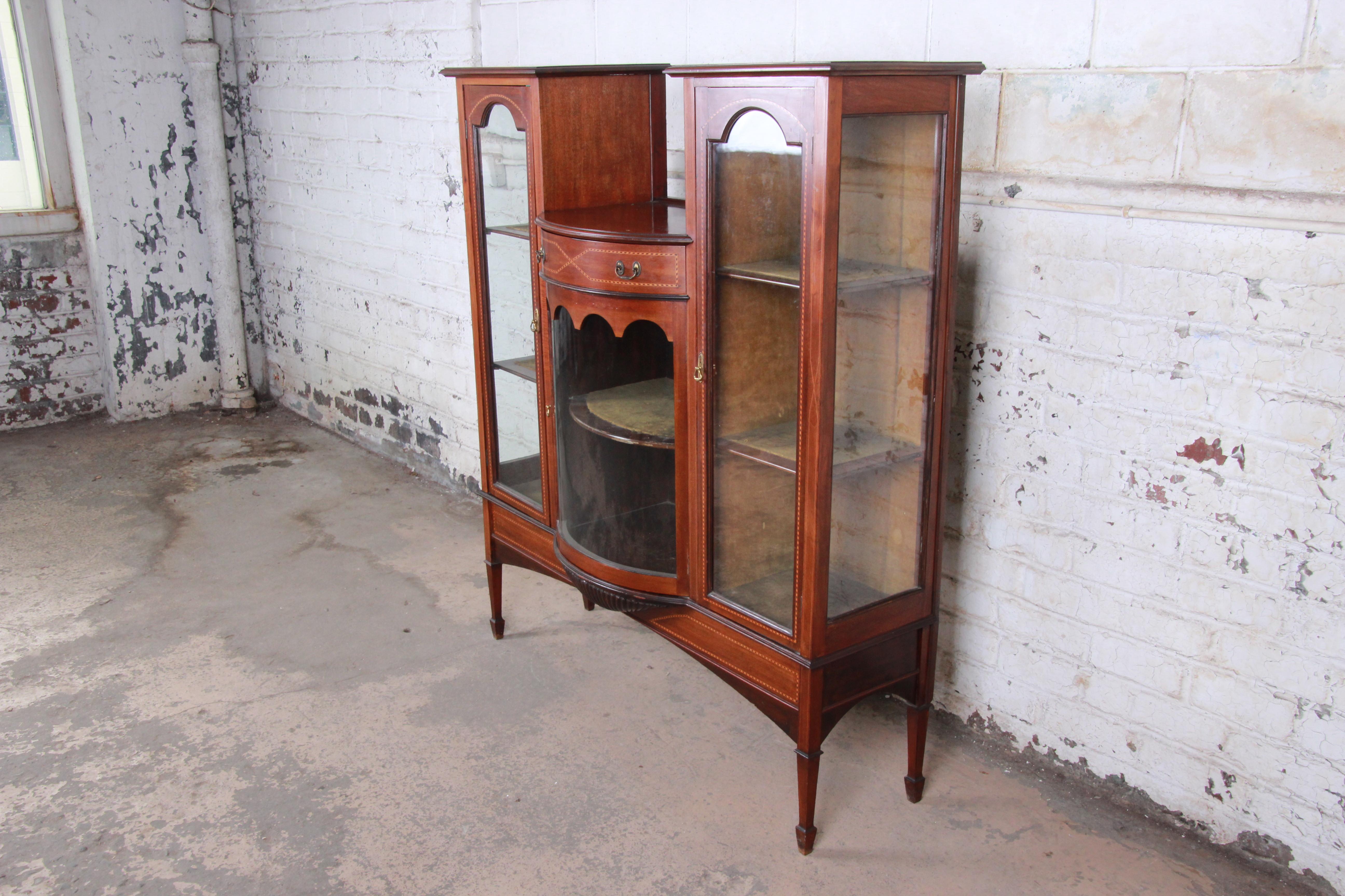 Federal 19th Century English Inlaid Mahogany Curved Glass Bookcase or Display Cabinet