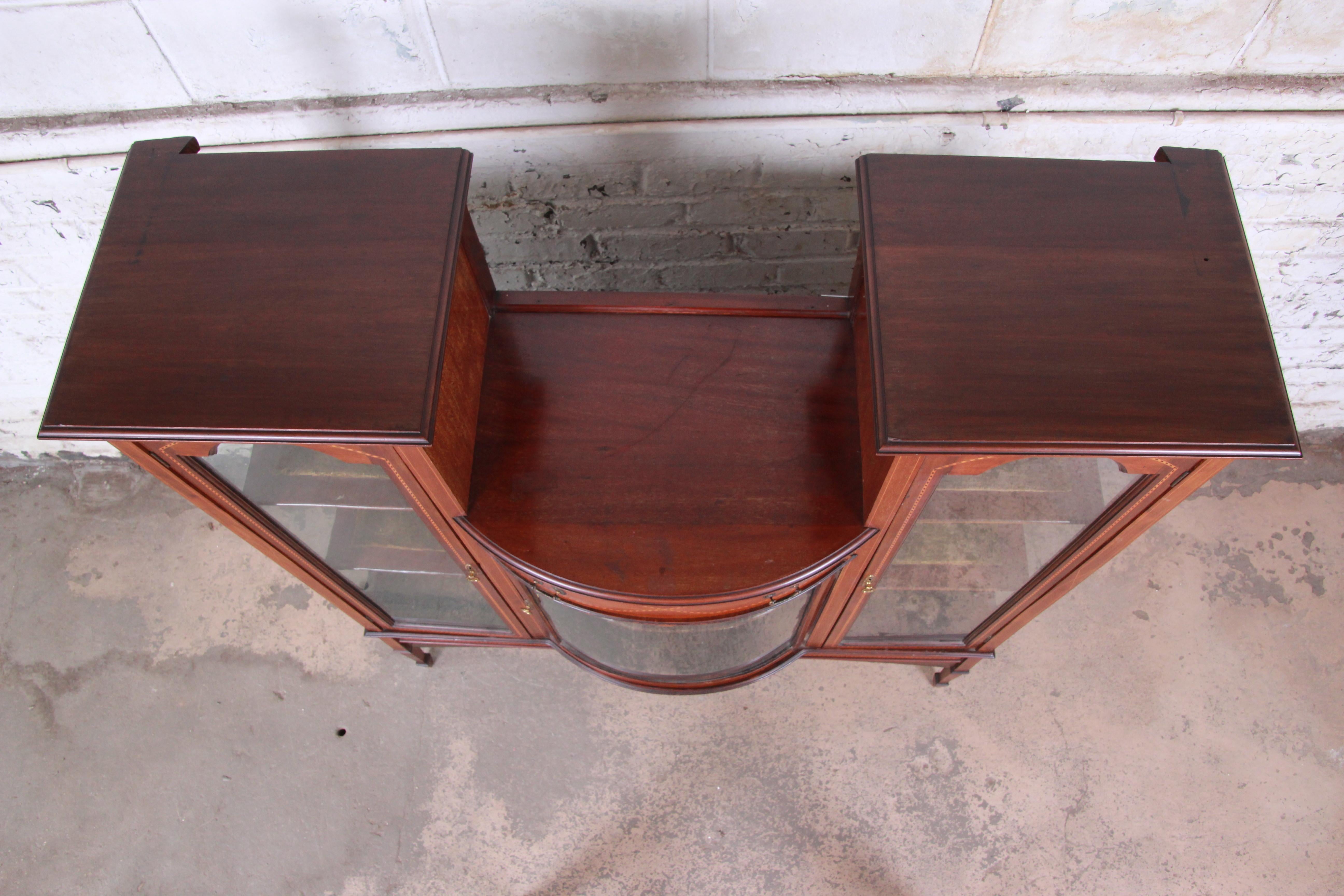 Brass 19th Century English Inlaid Mahogany Curved Glass Bookcase or Display Cabinet