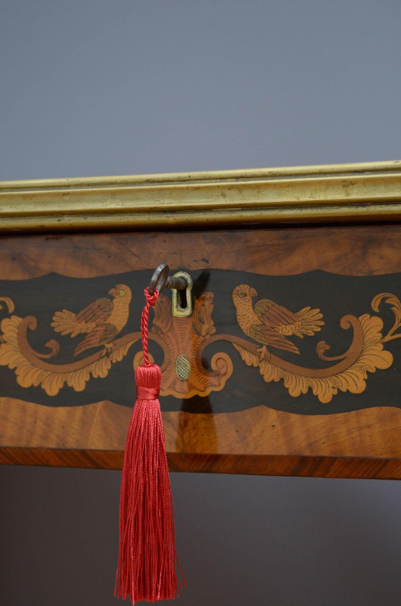 19th Century English Inlaid Side Table in Walnut For Sale 12