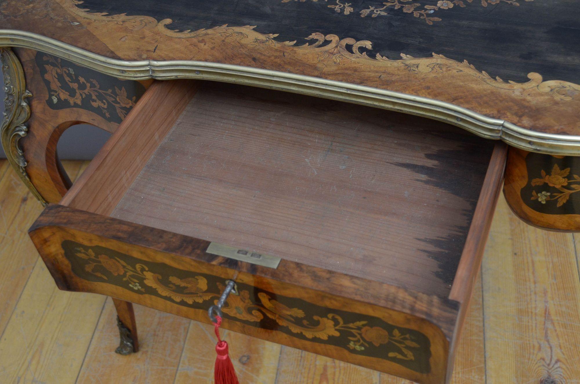 19th Century English Inlaid Side Table in Walnut For Sale 14