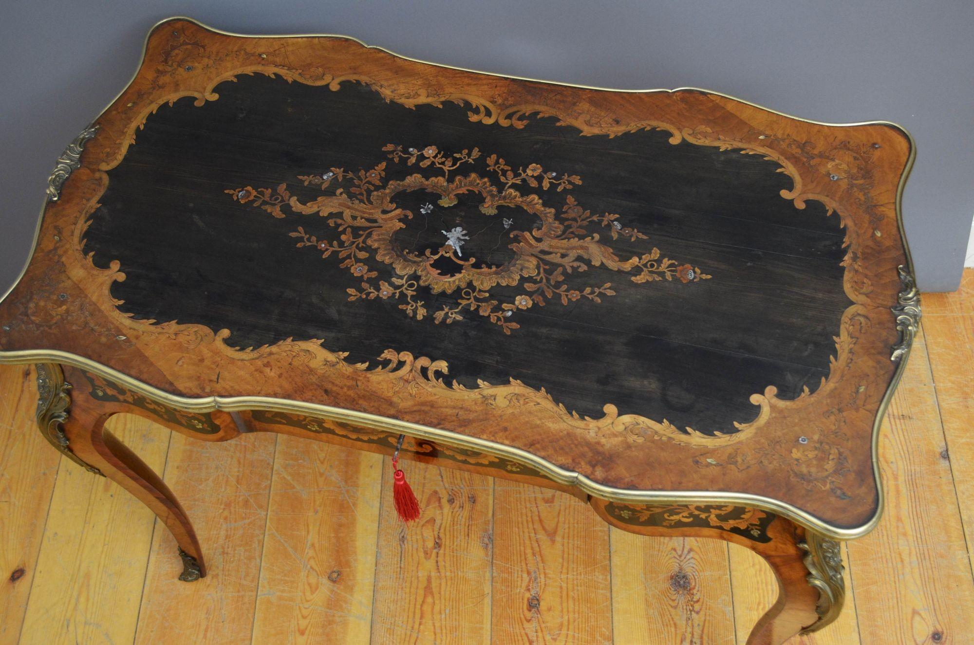 19th Century English Inlaid Side Table in Walnut For Sale 4