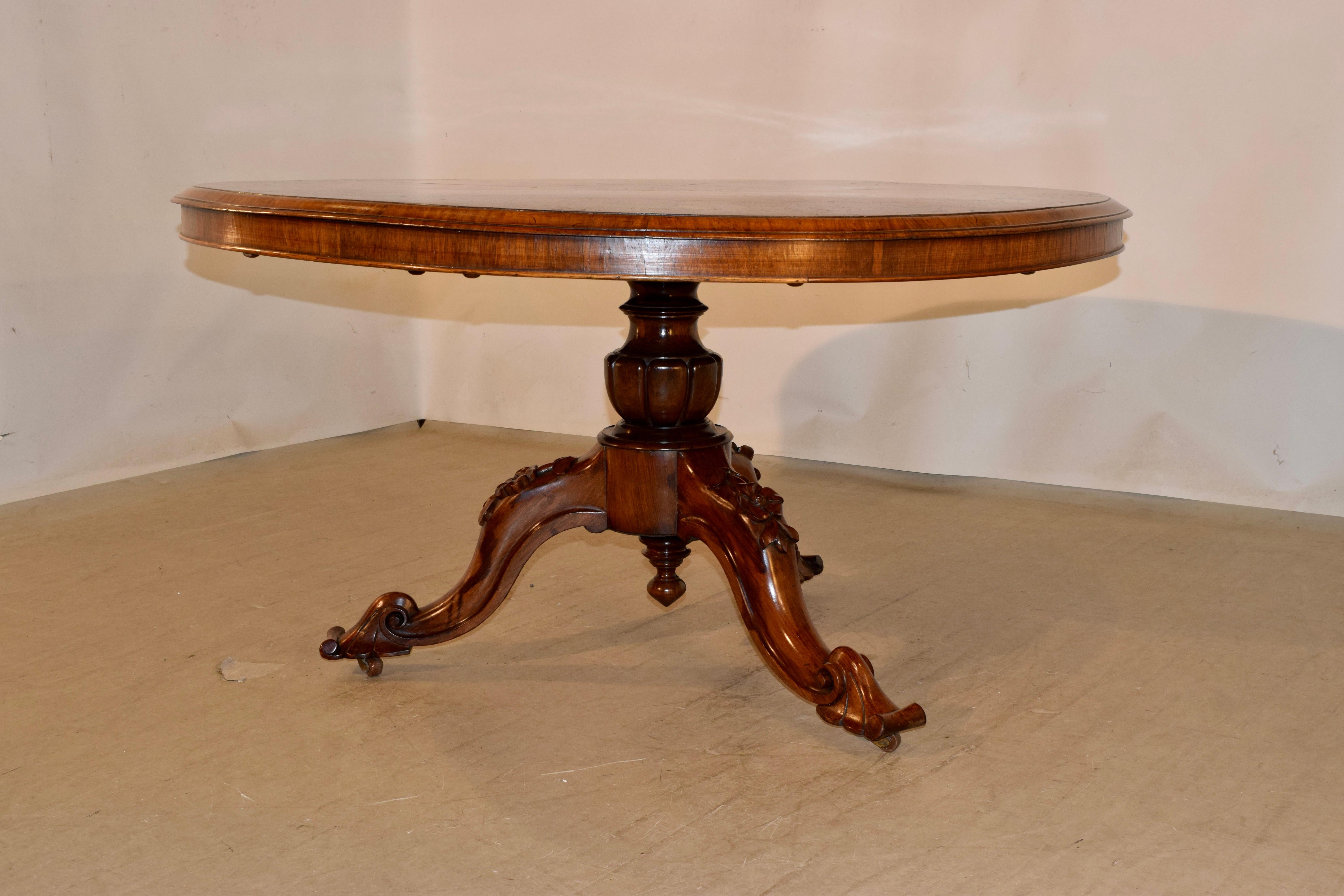Table à plateau basculant incrustée anglaise du 19ème siècle en vente 3