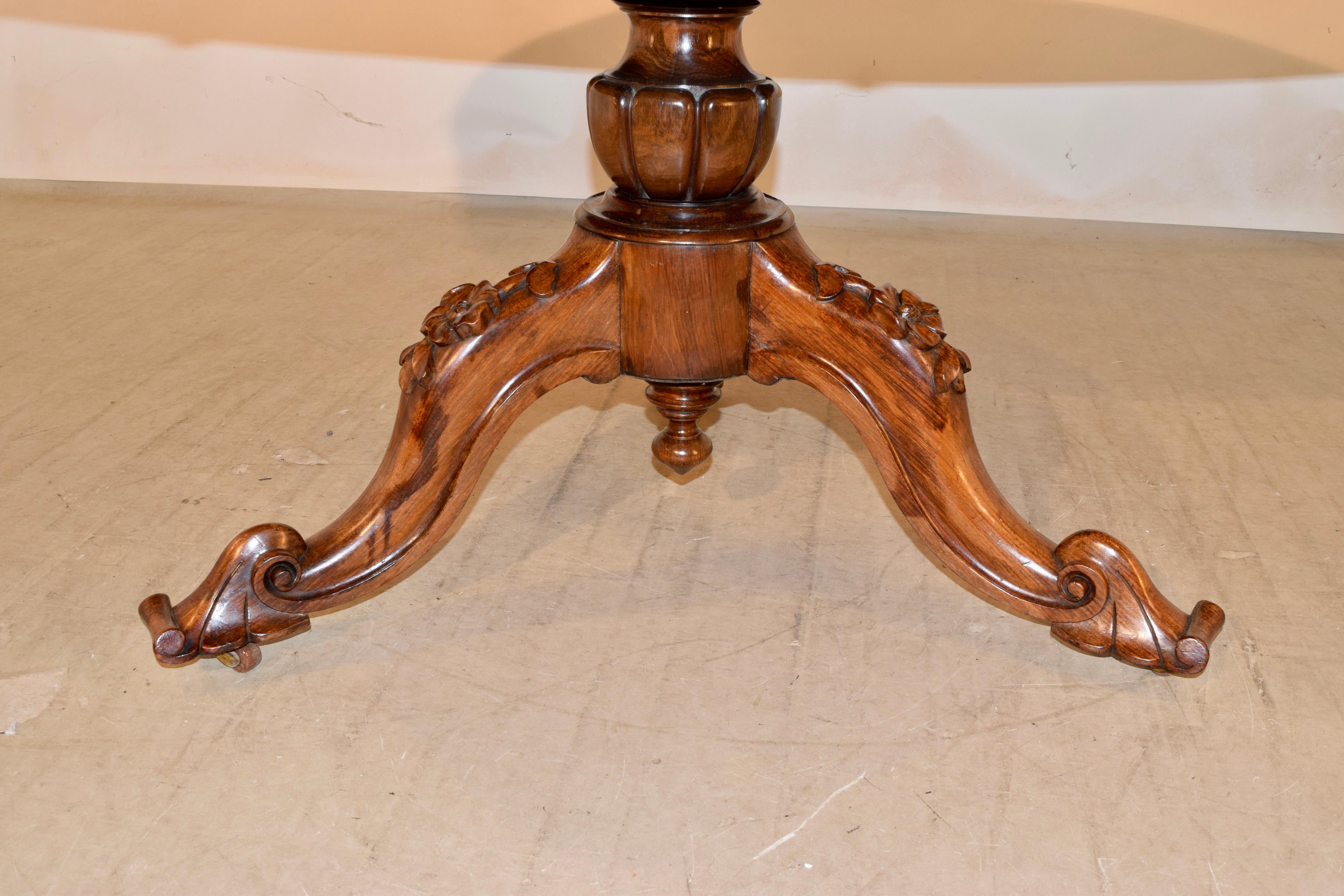 Table à plateau basculant incrustée anglaise du 19ème siècle en vente 4