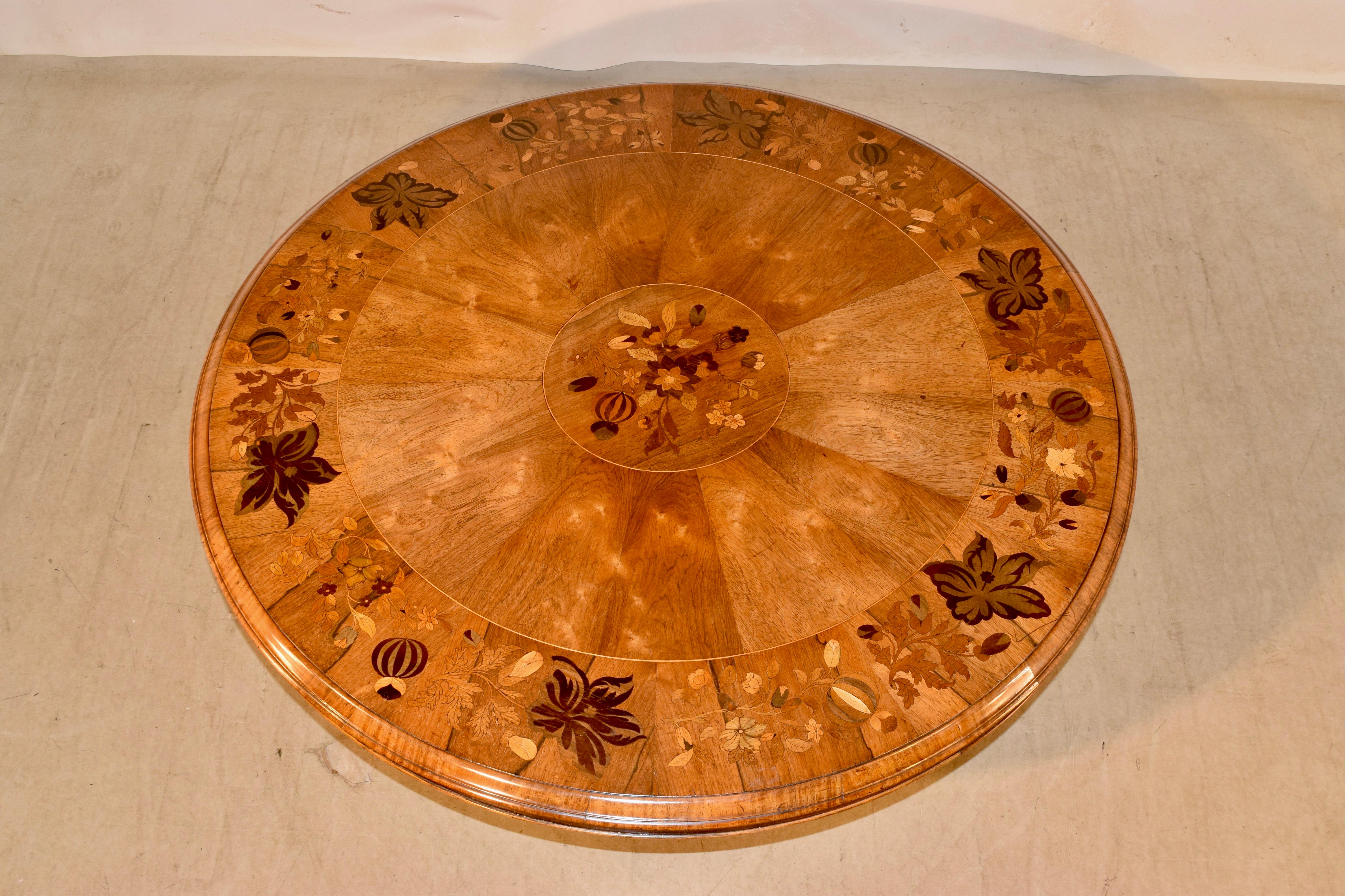 Table à plateau basculant incrustée anglaise du 19ème siècle en vente 5