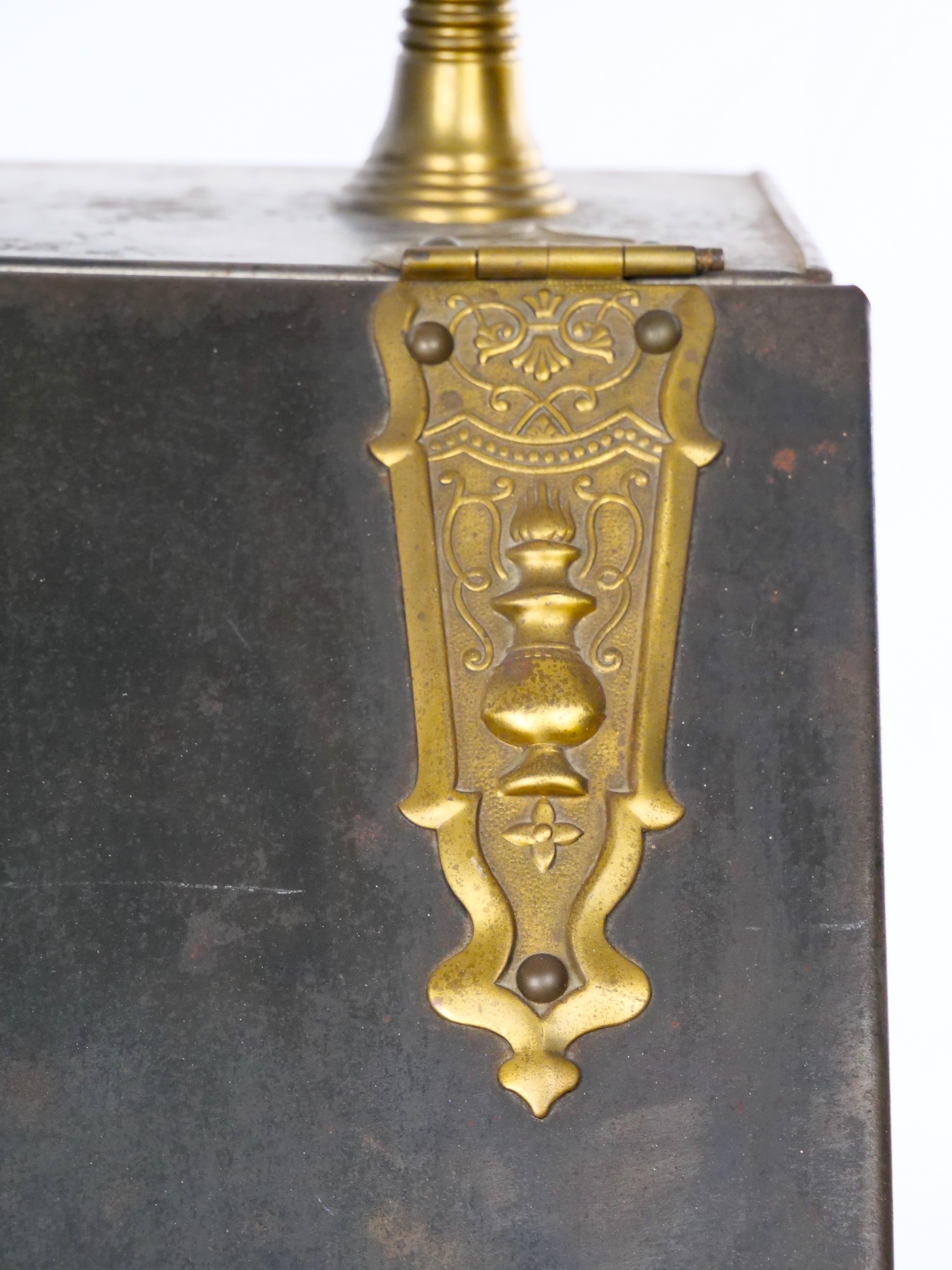 19th Century English Iron / Brass Fireplace Coal Scuttle 5