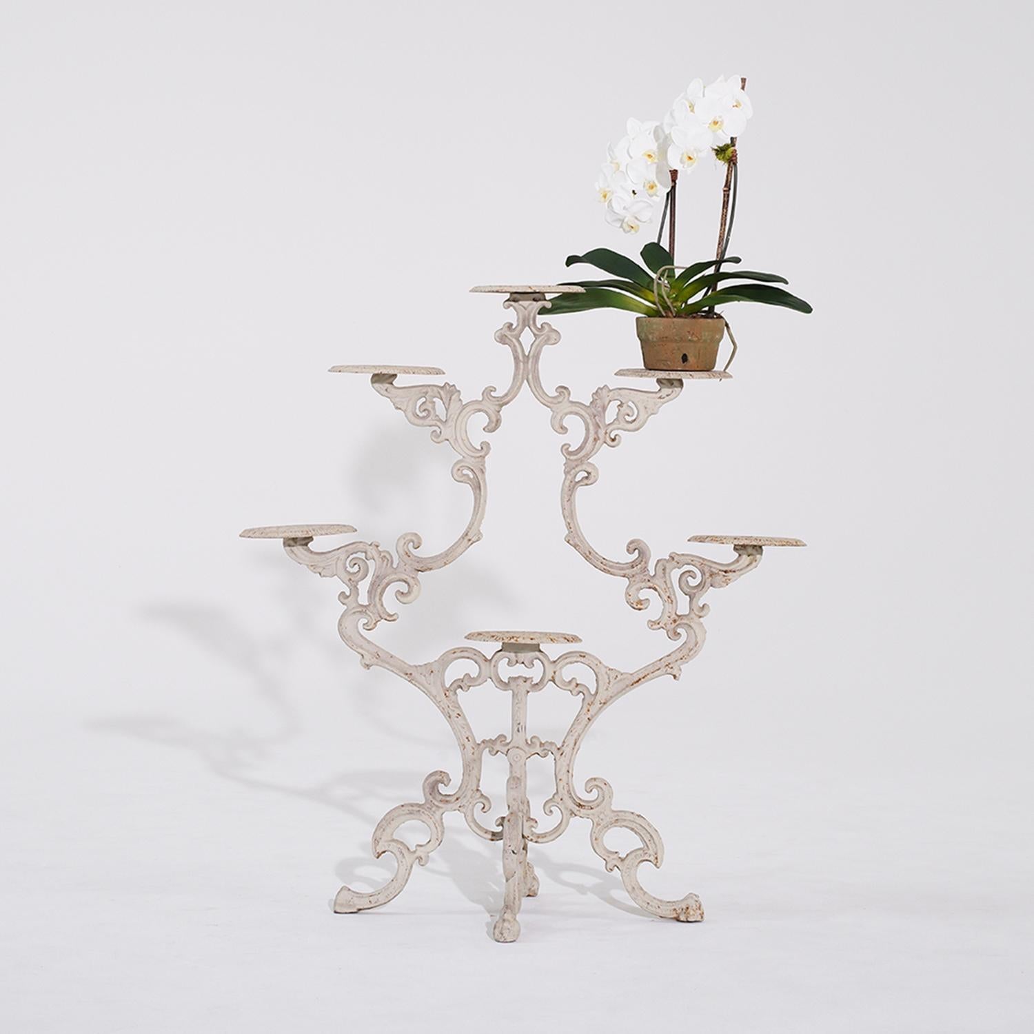 Cast 19th Century English Iron Garden Plant Stand - Antique Victorian Floral Holder For Sale