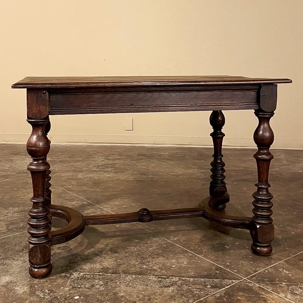 19th Century English Jacobean End Table In Good Condition For Sale In Dallas, TX