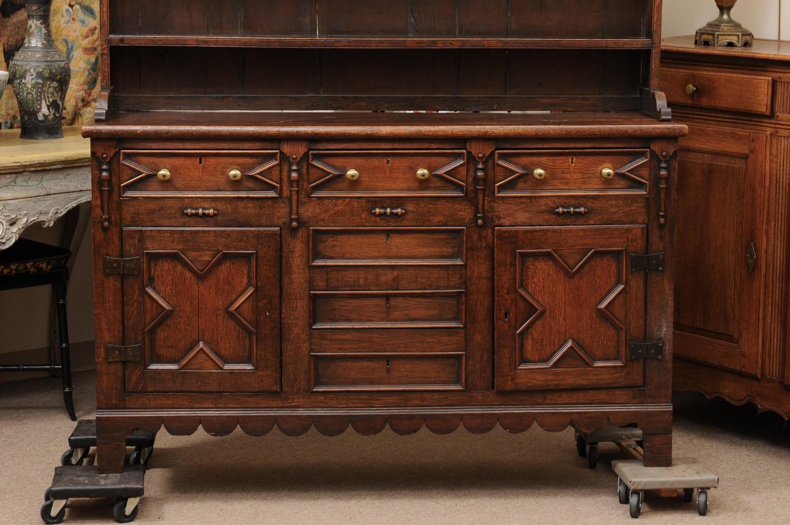 19th Century English Jacobean Style Oak Dresser Base  In Good Condition For Sale In Atlanta, GA