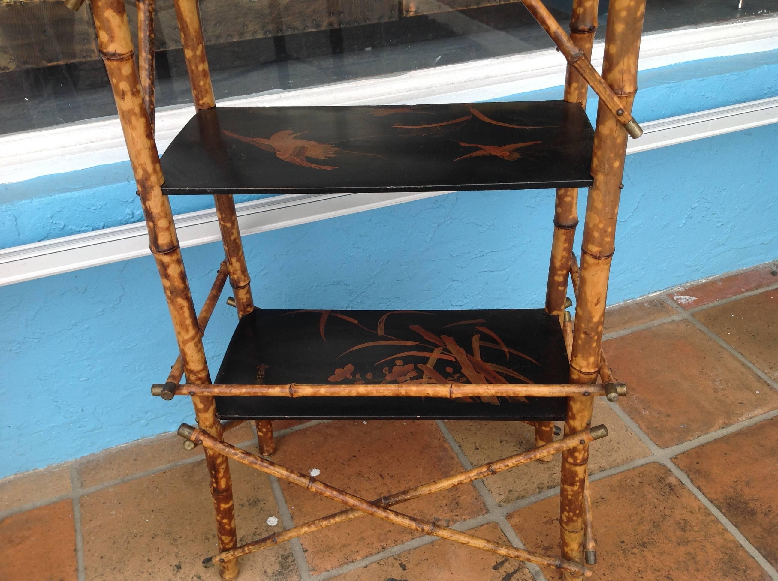 etagère en bambou du 19ème siècle de style 