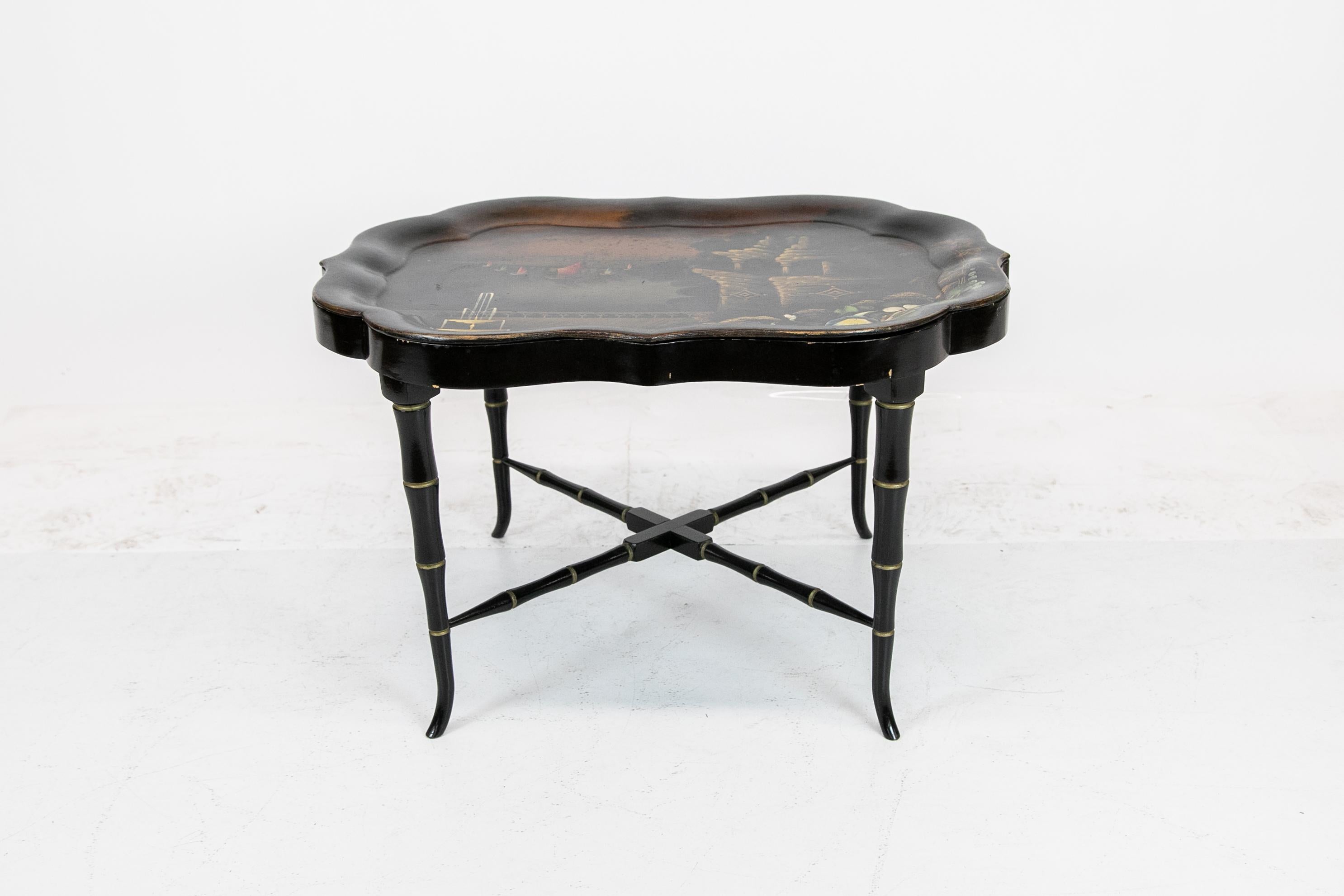 19th Century English Lacquer Paper Mâché Tray Table In Good Condition For Sale In Wilson, NC