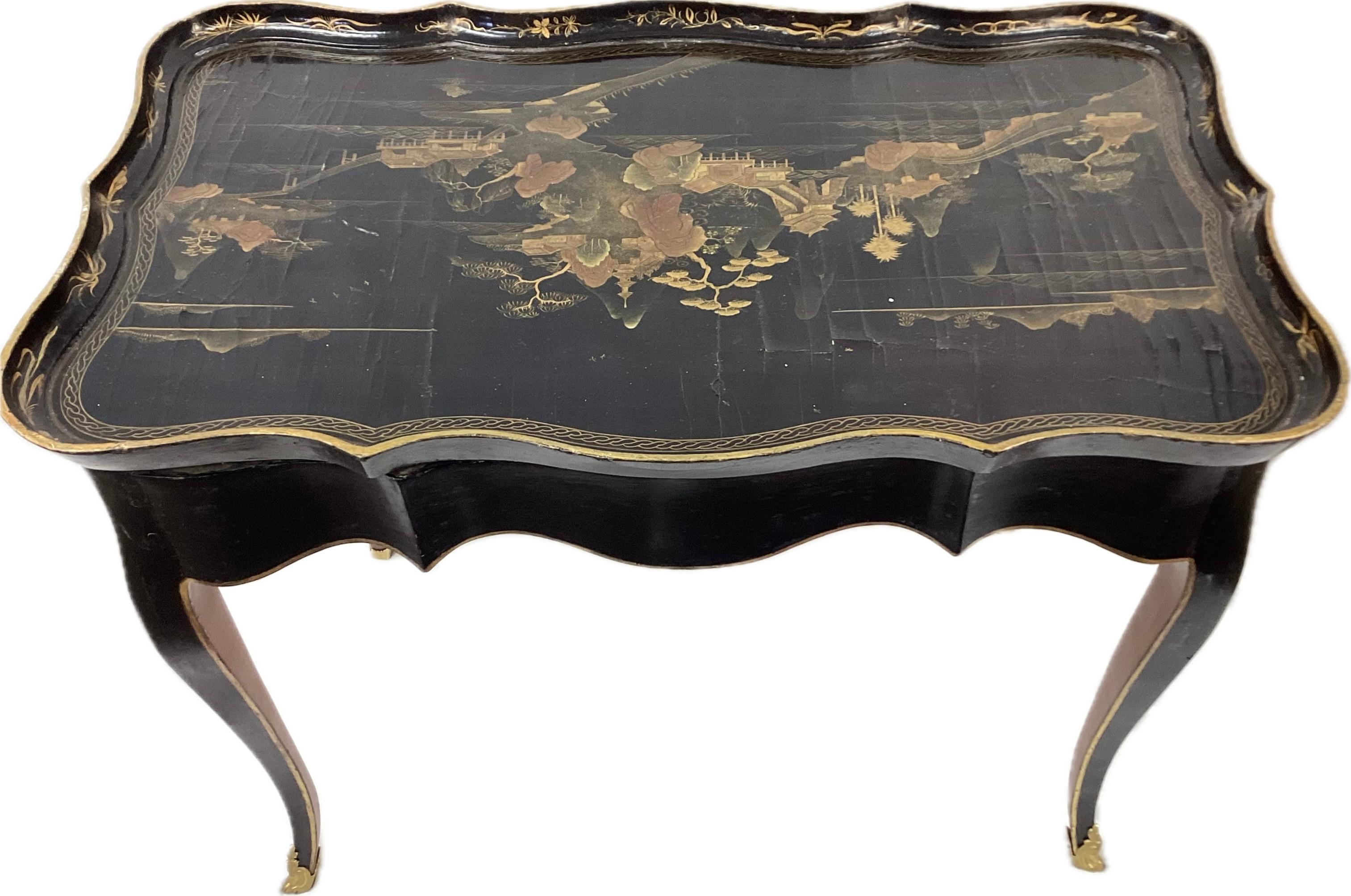 19th Century English Lacquered Chinoiserie Table For Sale 6