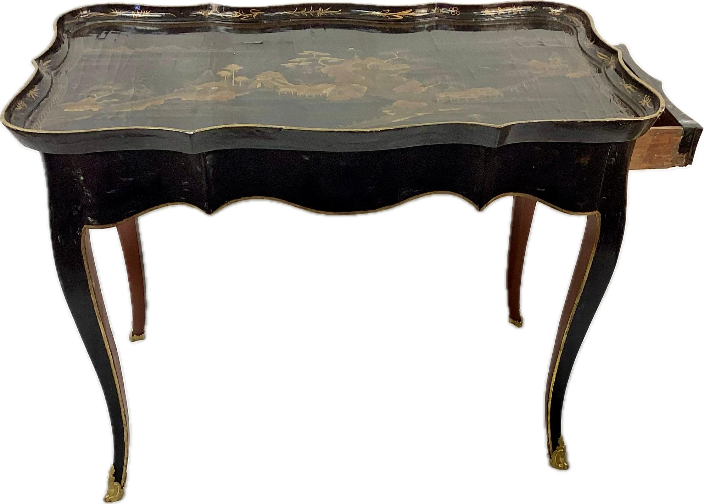 19th Century English Lacquered Chinoiserie Table For Sale 8