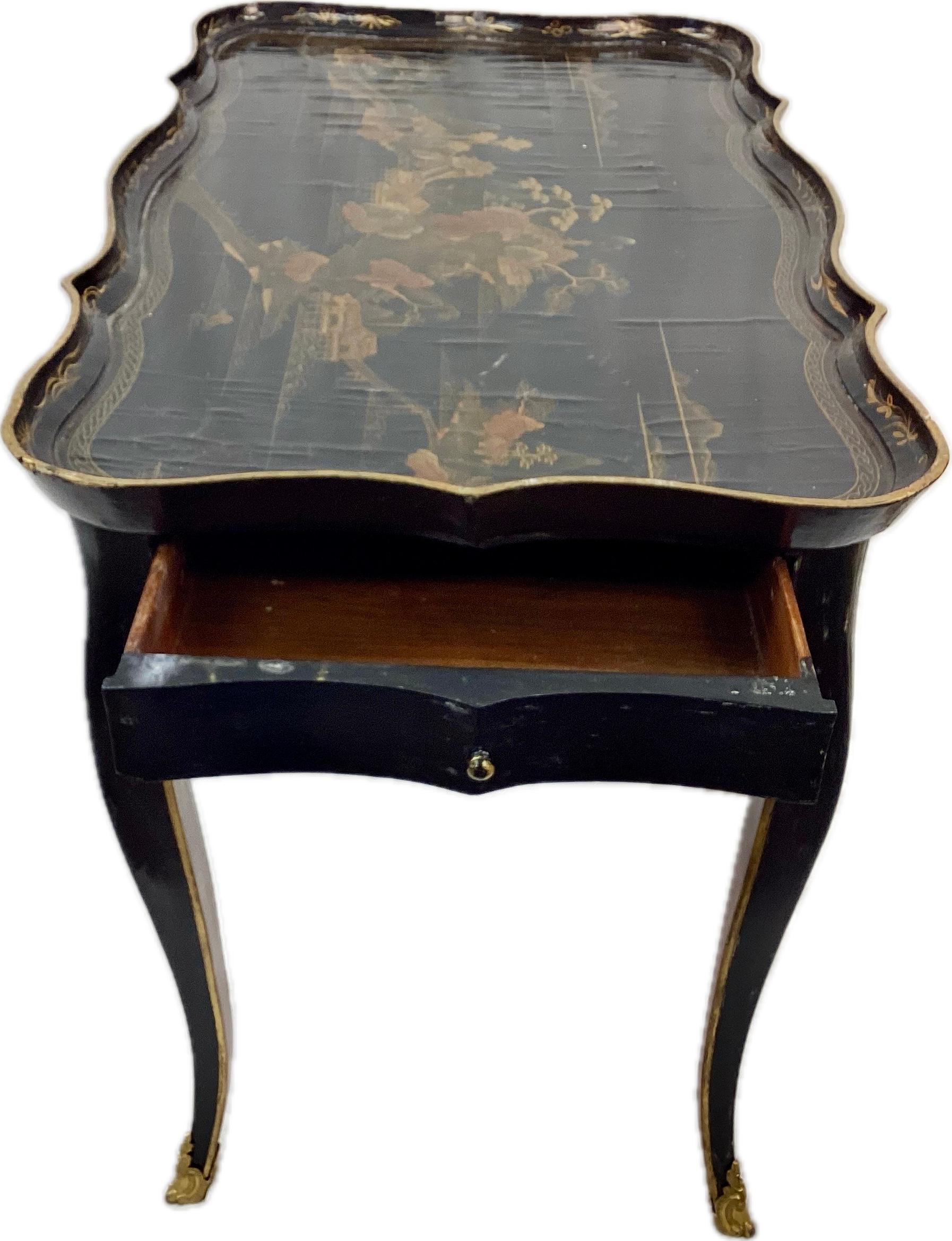 19th Century English Lacquered Chinoiserie Table For Sale 5