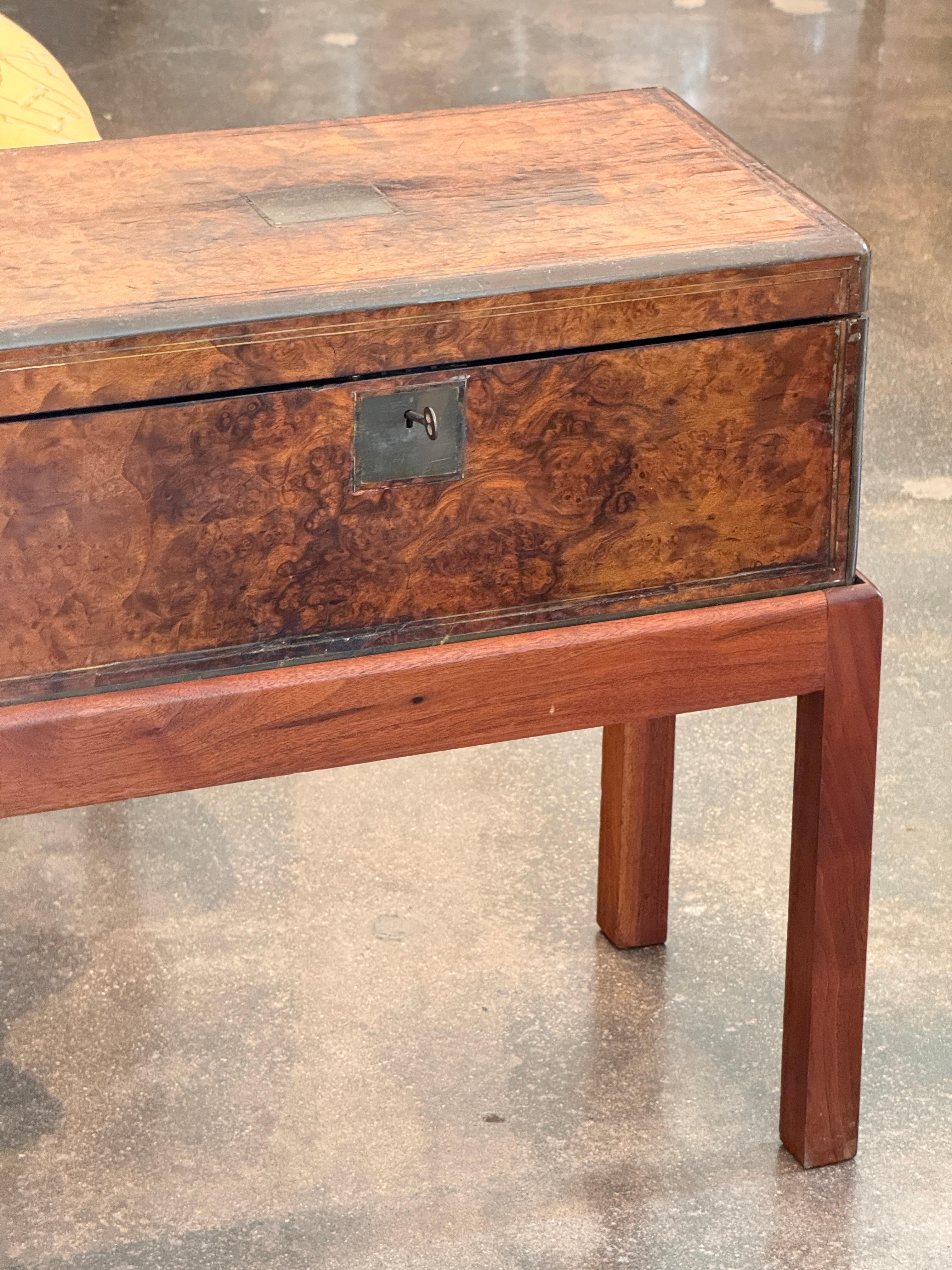 British 19th Century English Lap Desk on Stand For Sale