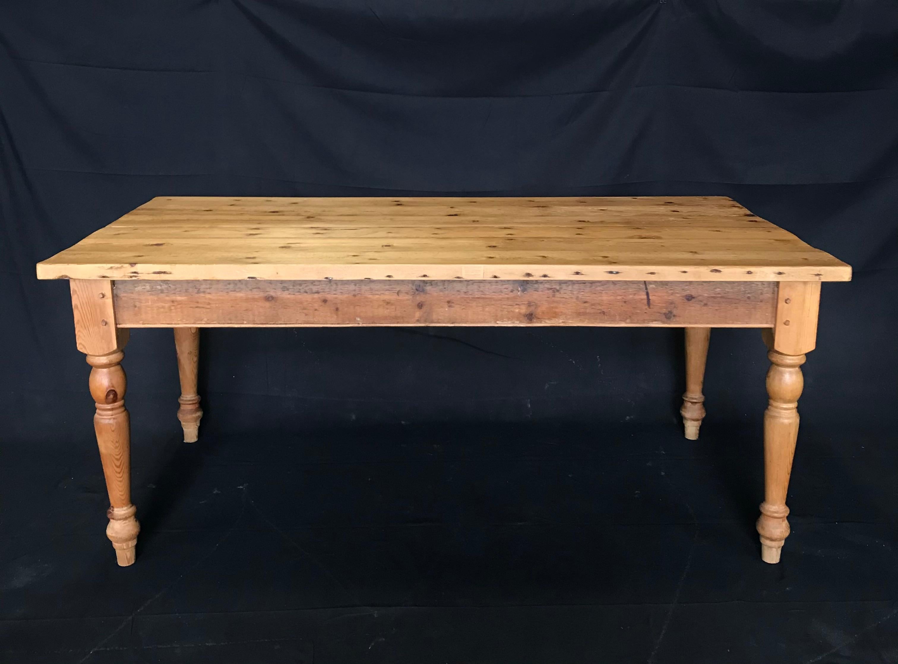 19th Century English Large Scrubbed Pine Farmhouse Dining Table 3