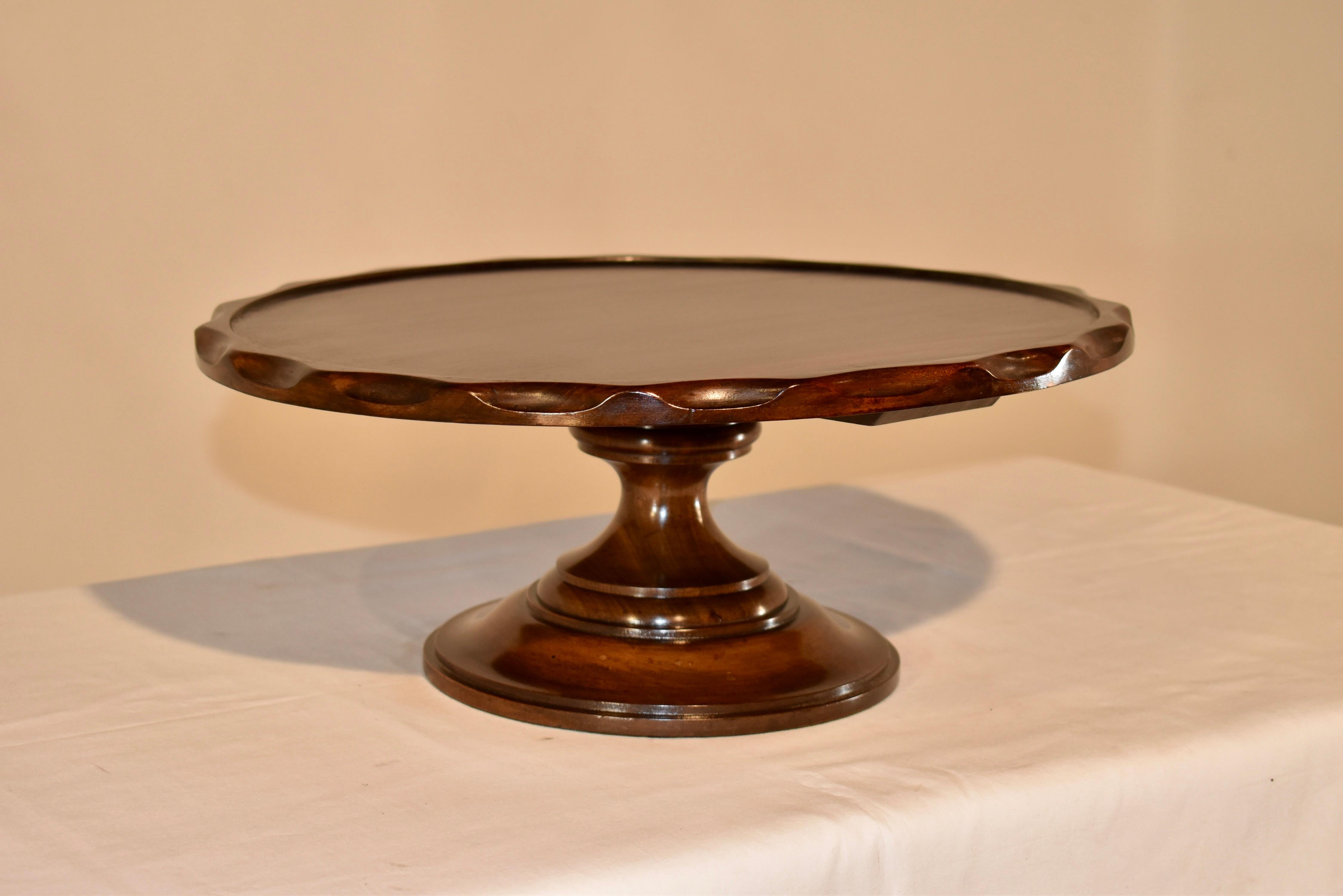 Victorian 19th Century English Lazy Susan with Pie Crust Edge For Sale