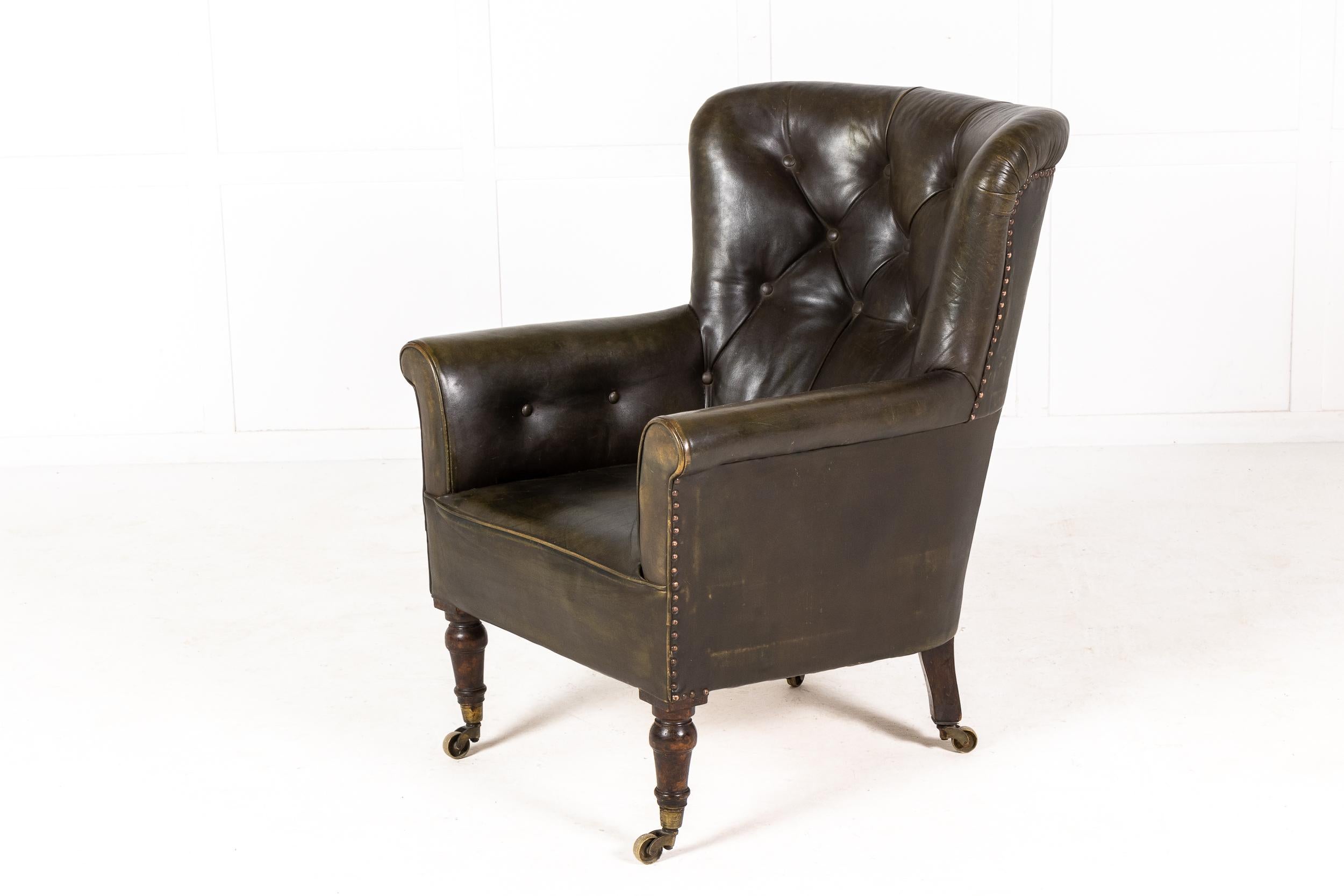 19th Century English Leather Armchair For Sale 1