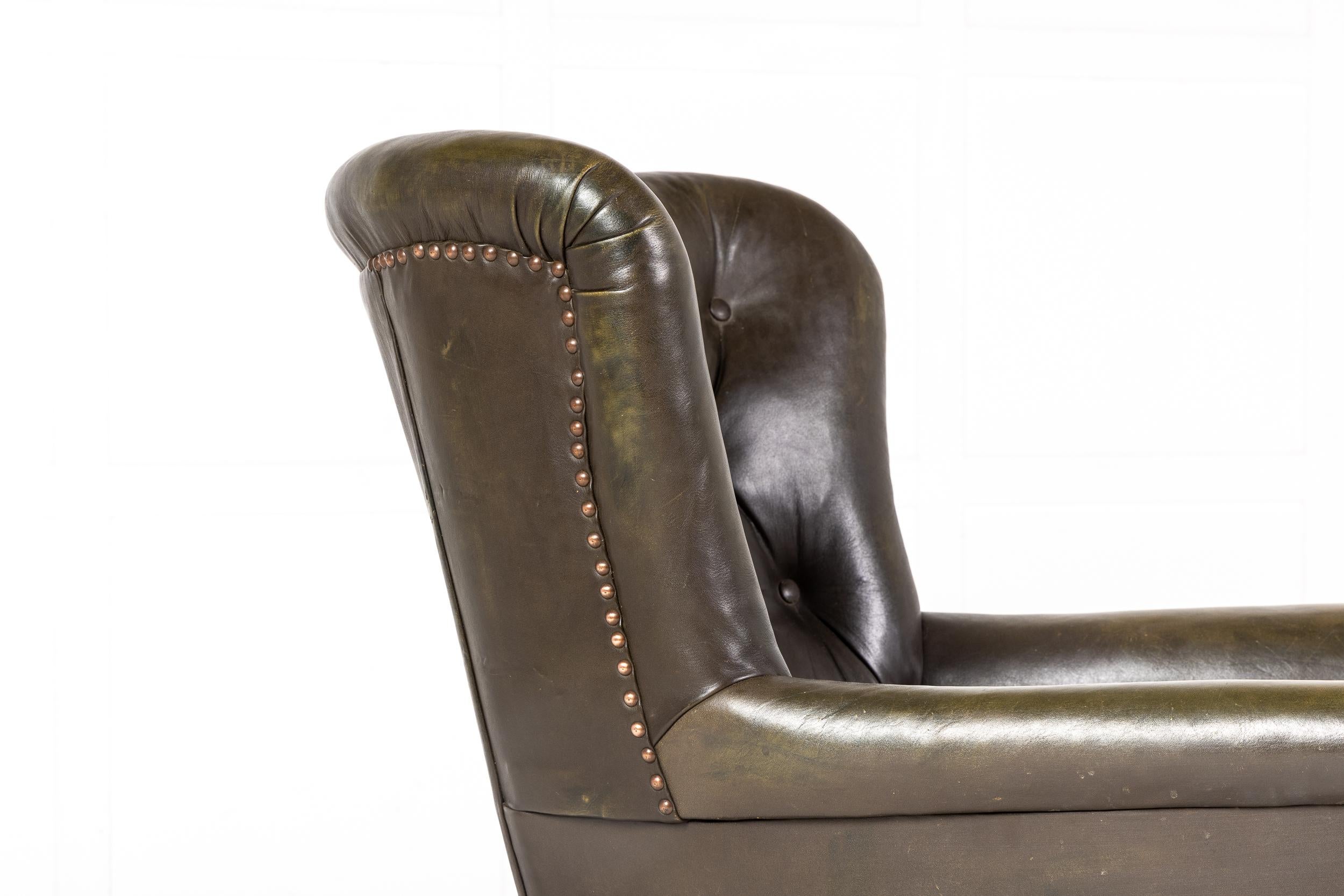 19th Century English Leather Armchair For Sale 2
