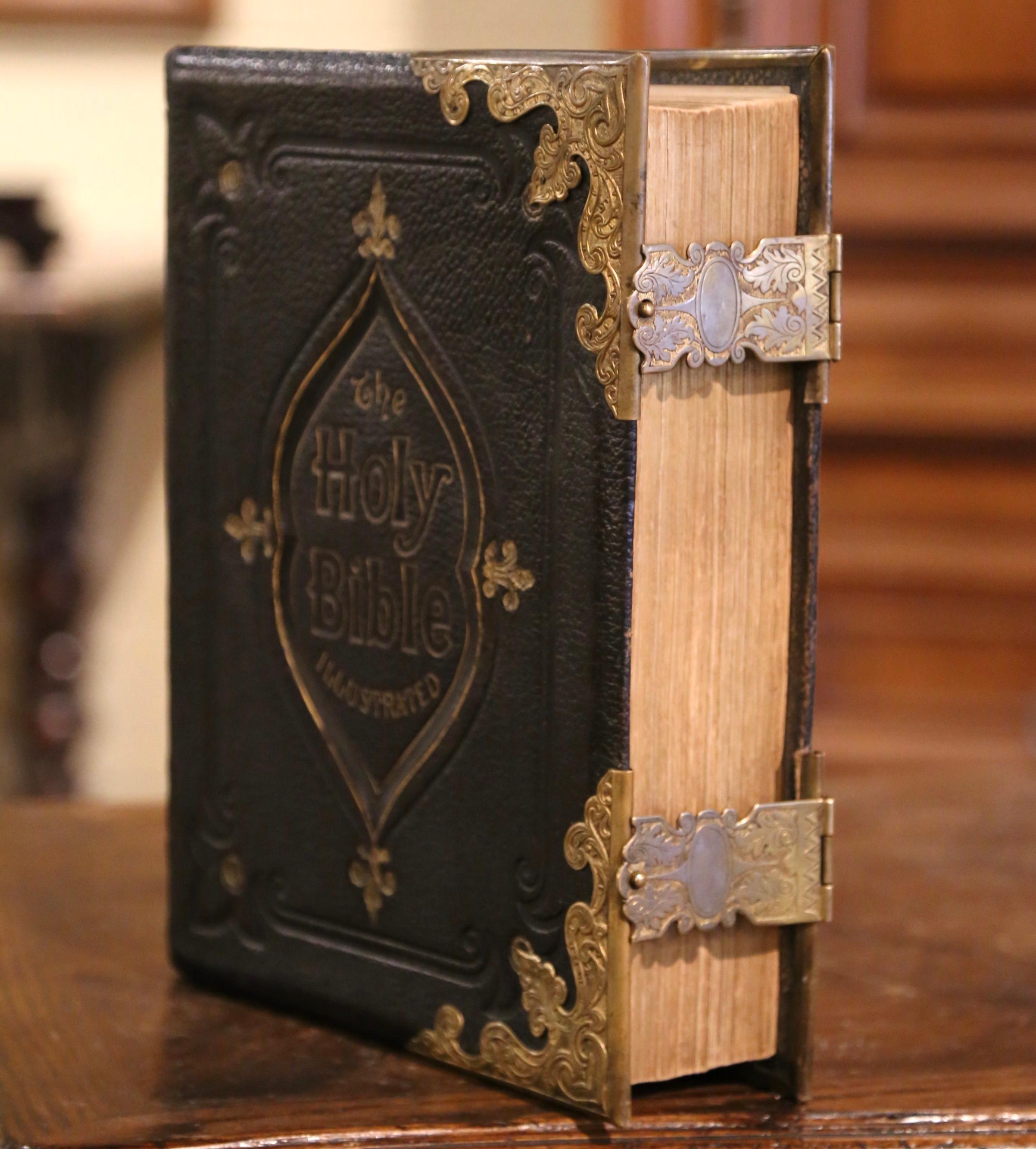 19th Century English Leather Bound and Brass Locks Holy Bible Illustrated In Good Condition In Dallas, TX