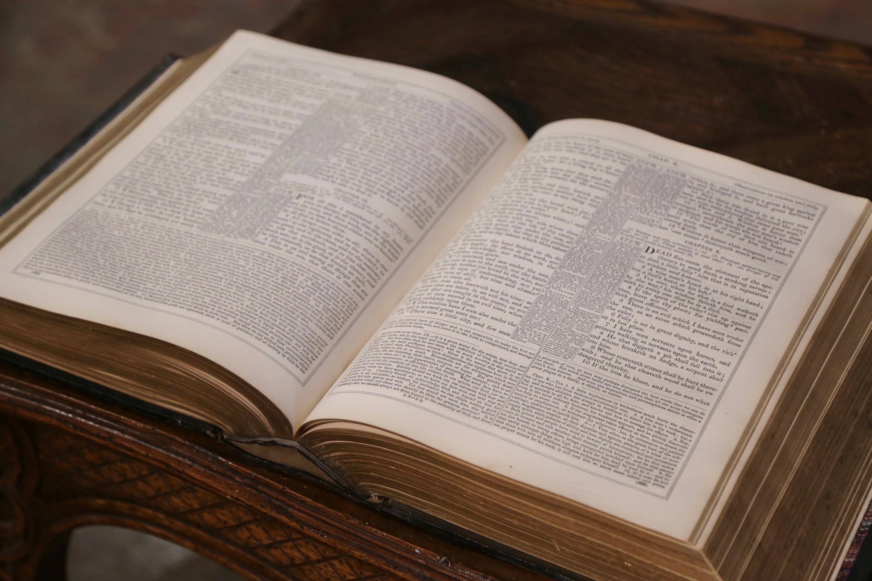 Englische ledergewickelte und vergoldete Heilige Bibel aus dem 19. Jahrhundert von John Brown, datiert 1864 (Leder) im Angebot