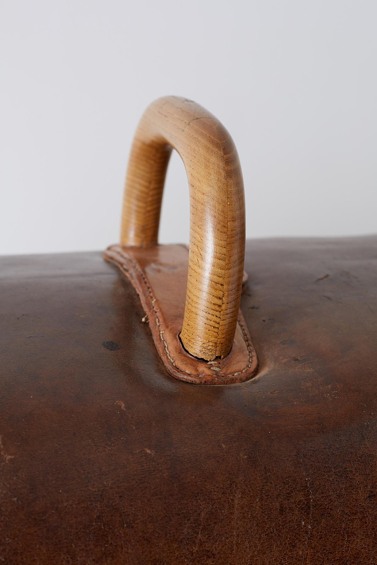 19th Century English Leather Gymnastic Pommel Horse 9