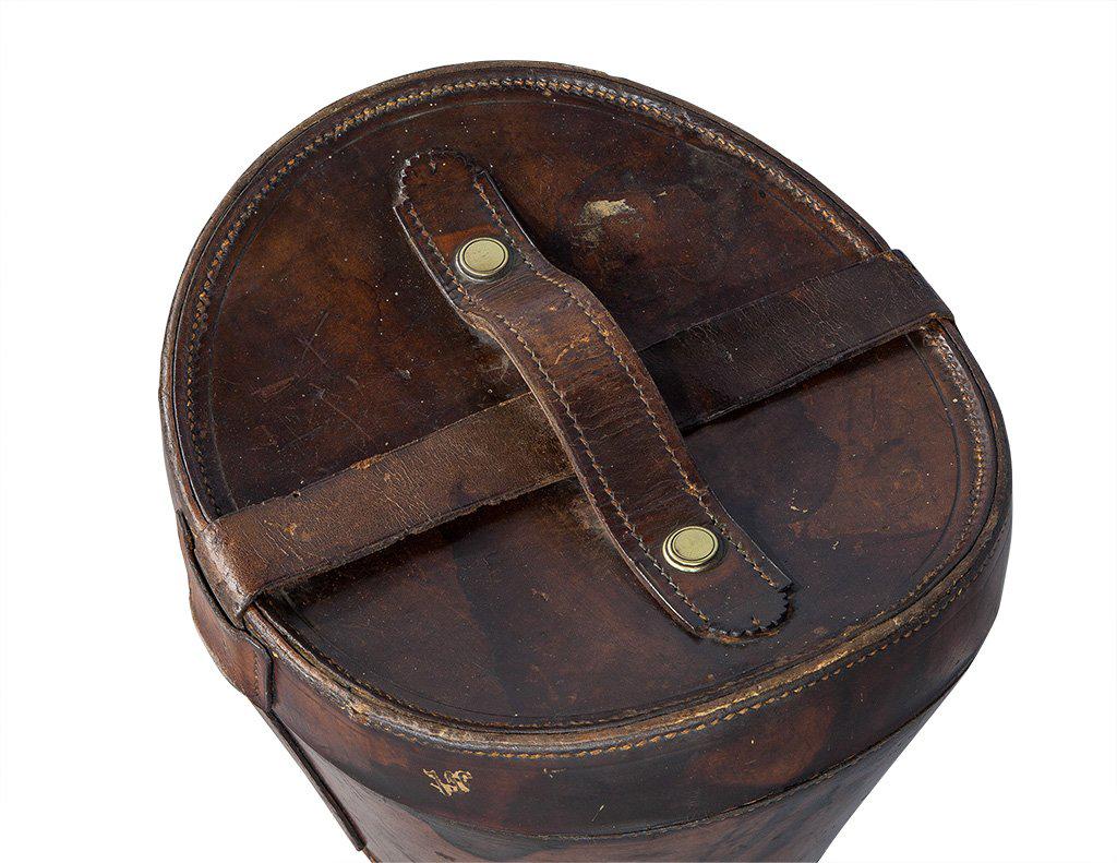 19th Century English Leather Hat Box In Good Condition In North York, ON