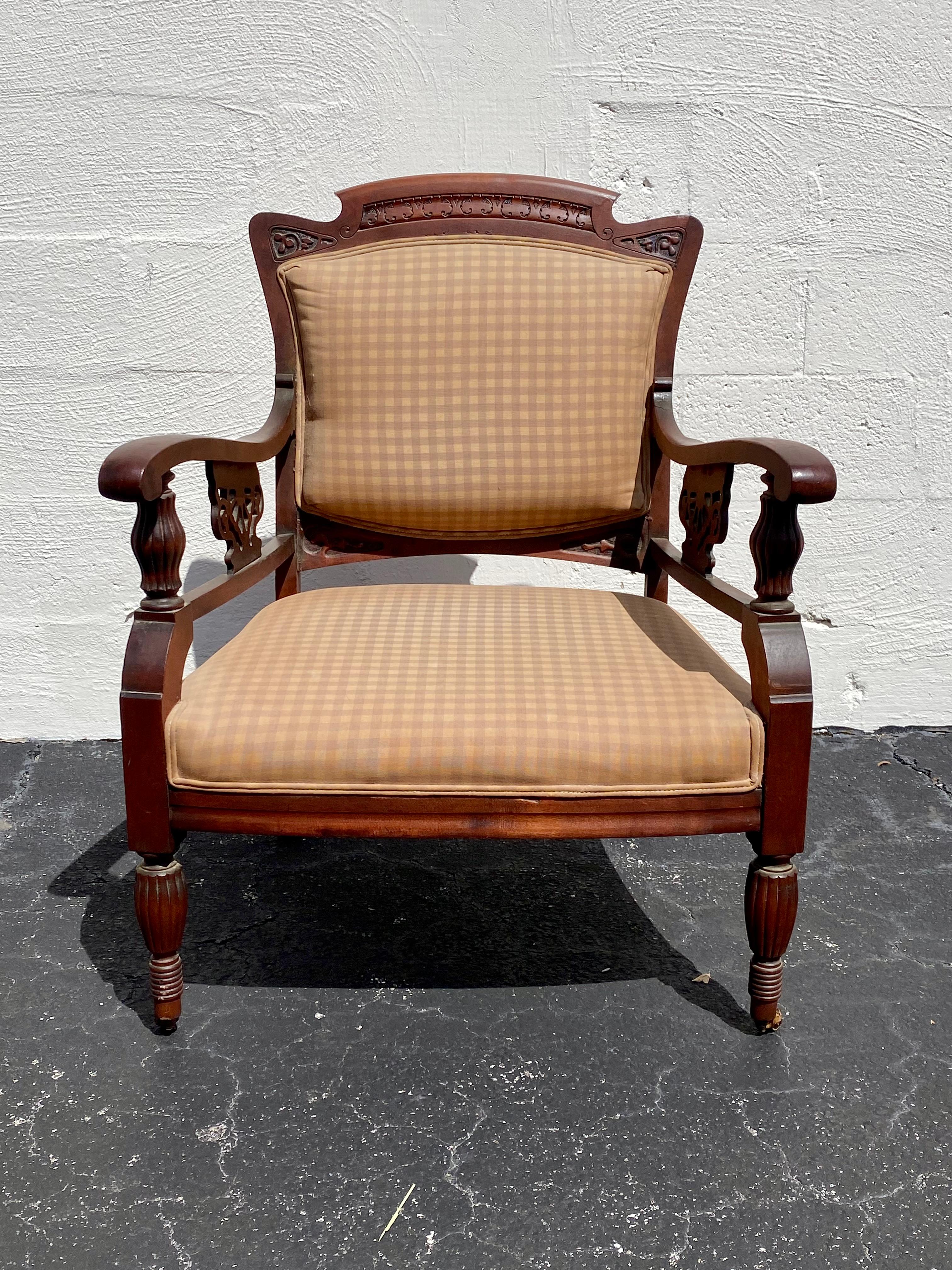 Chaise de bibliothèque anglaise du 19ème siècle sur roulettes Bon état - En vente à Fort Lauderdale, FL
