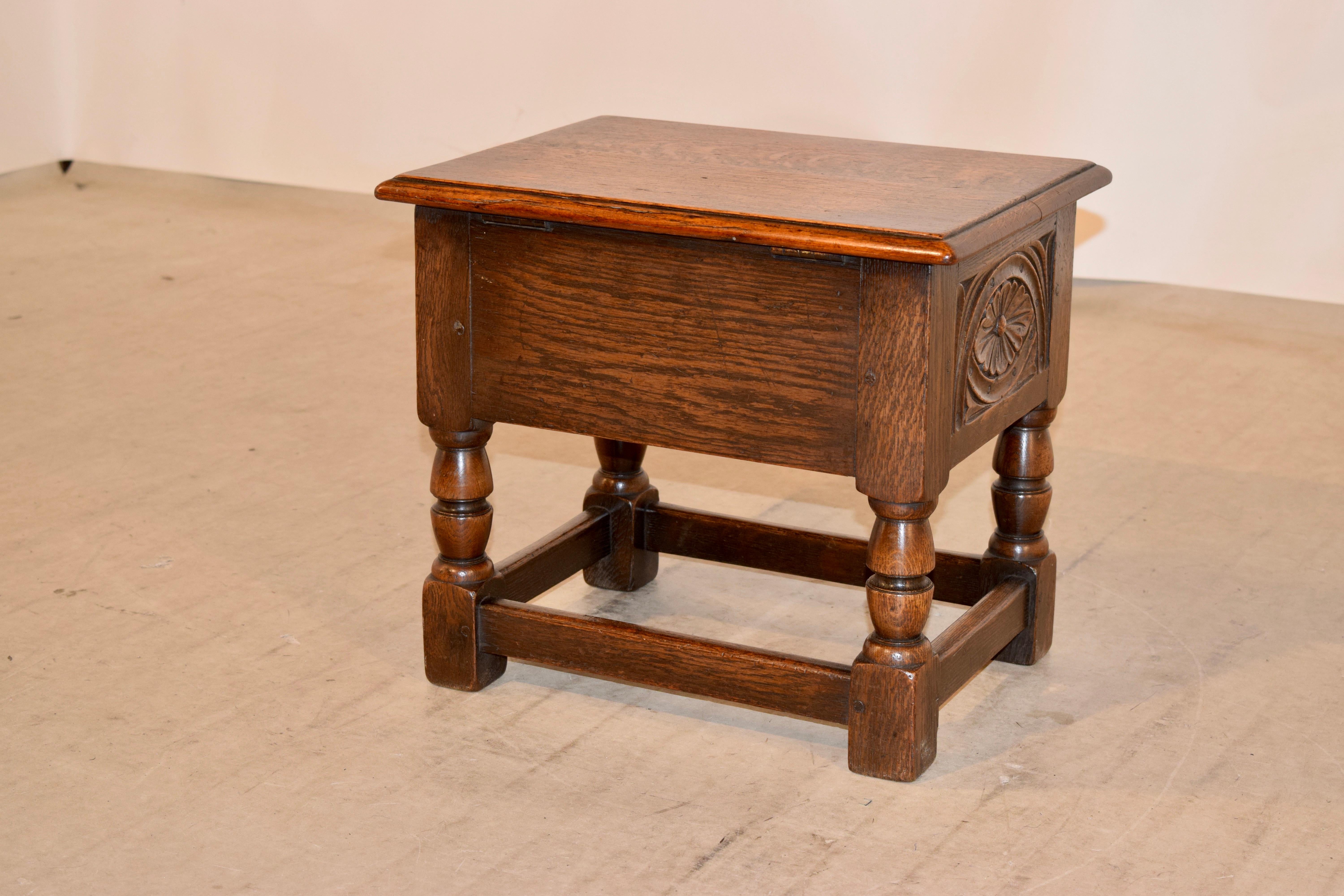 19th Century English Lift-Top Stool 1