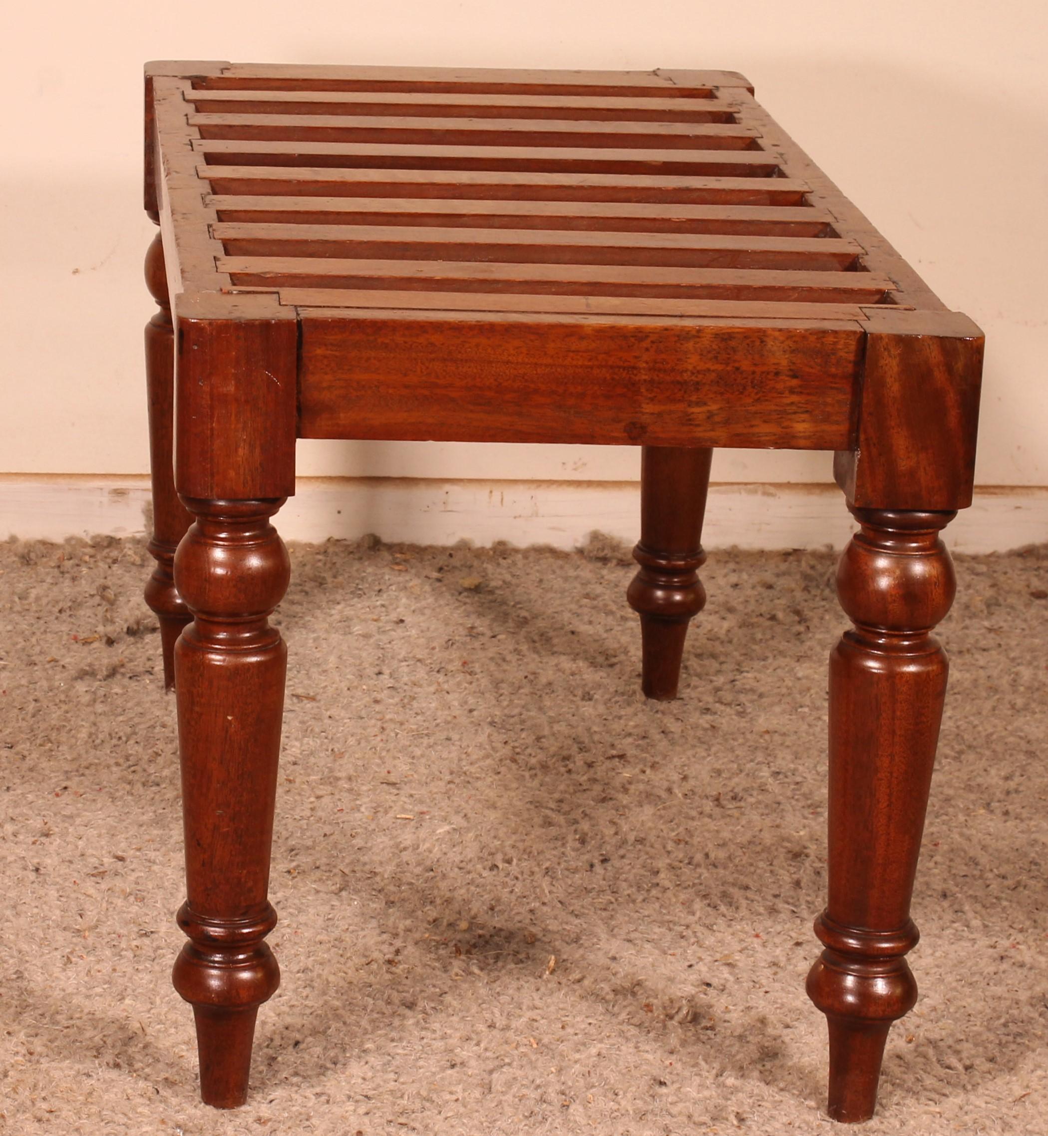 Late Victorian 19th Century English Luggage Rack In Mahogany