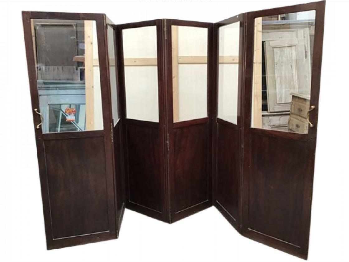 19th century English mahogany and glass six panels screen with brass handles, 1890s
Each panel measures cm. 59 x 4 x H. 182.