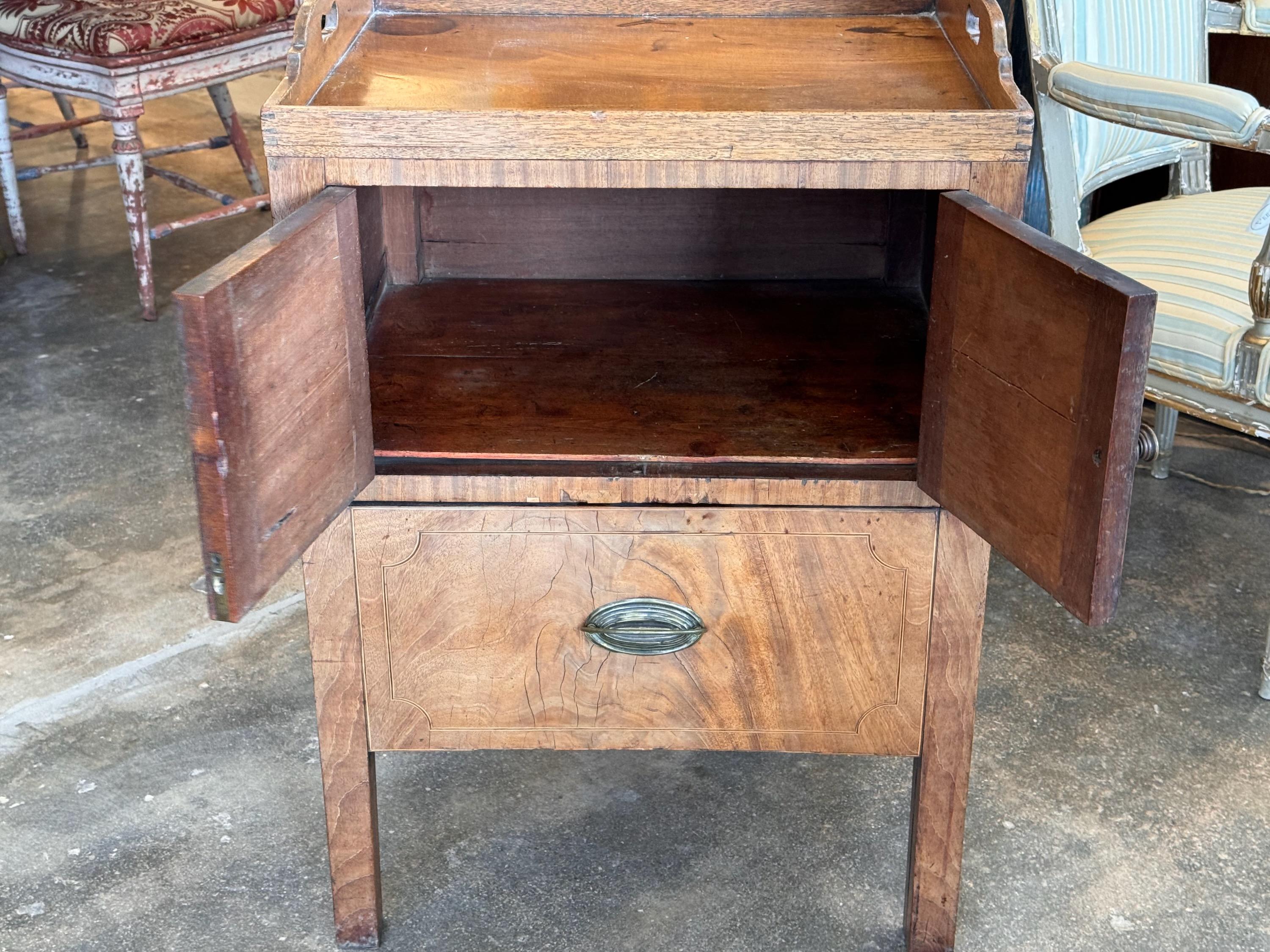 19th Century English Mahogany Beside Cabinet For Sale 1