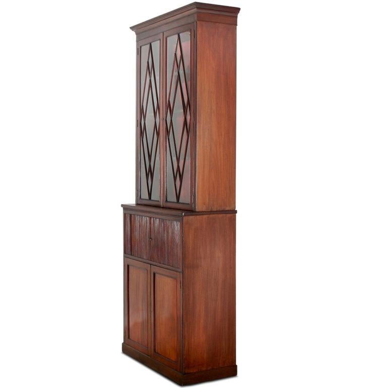 19th Century English Mahogany Bookcase  In Good Condition In Vancouver, British Columbia