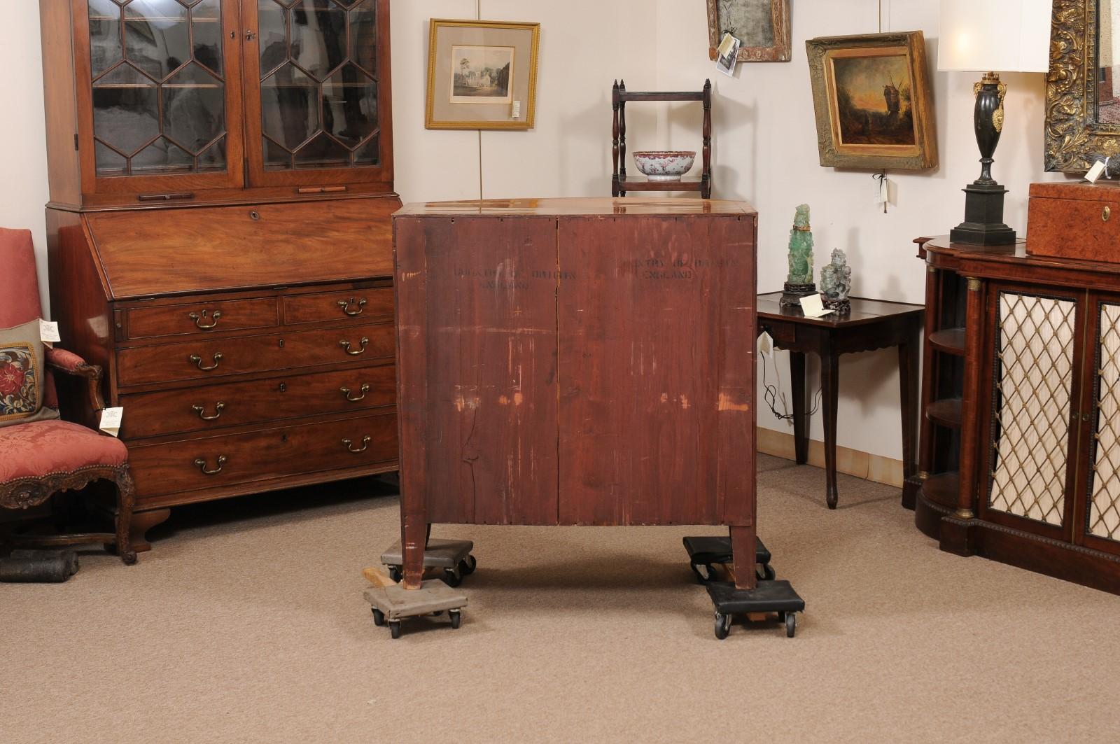 19th Century English Mahogany Bowfront Chest with String Inlay, 5 Drawers  For Sale 1
