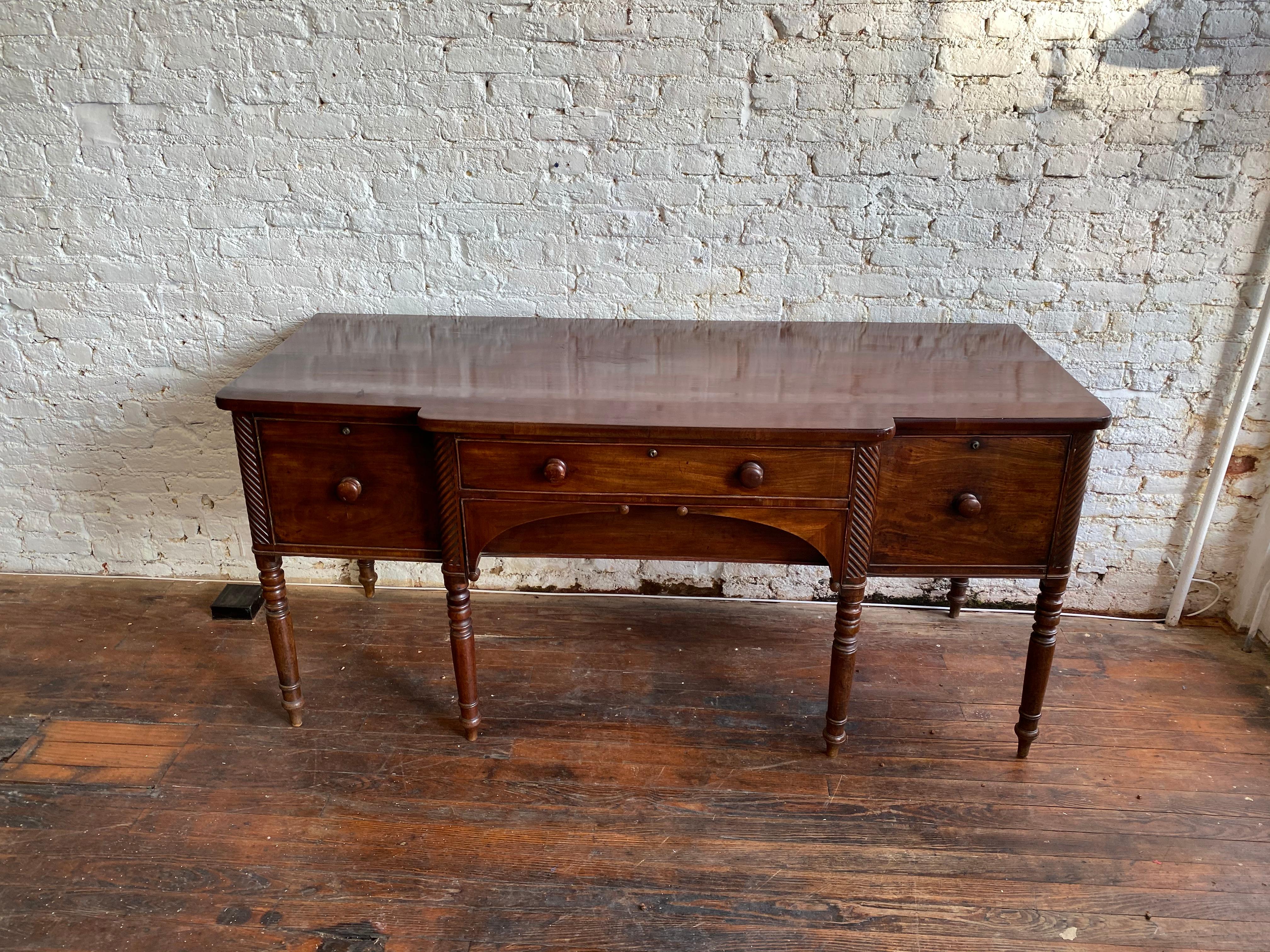 19th Century English Mahogany Breakfront Sideboard In Good Condition For Sale In Charleston, SC