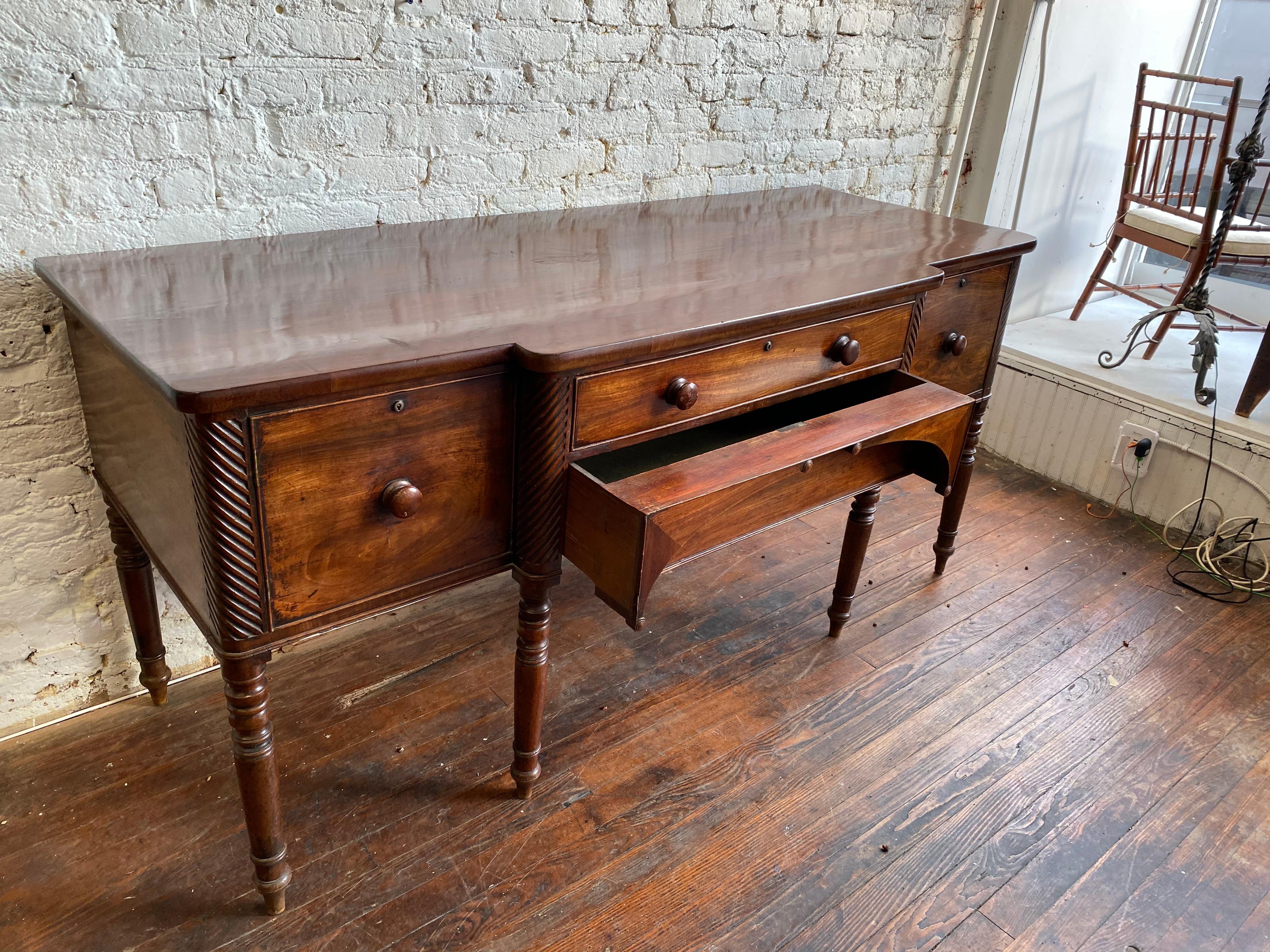 19th Century English Mahogany Breakfront Sideboard For Sale 2