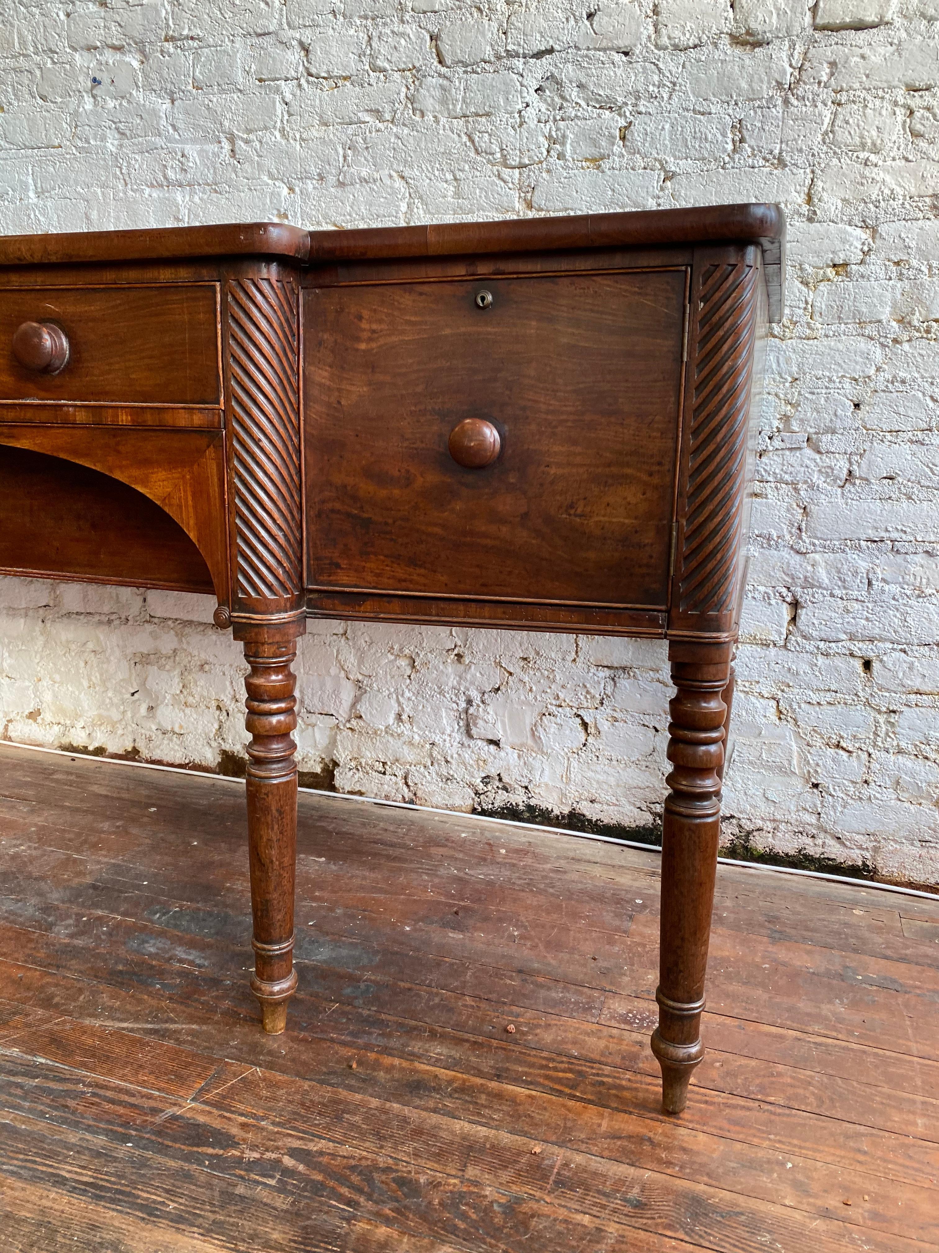 19th Century English Mahogany Breakfront Sideboard For Sale 4