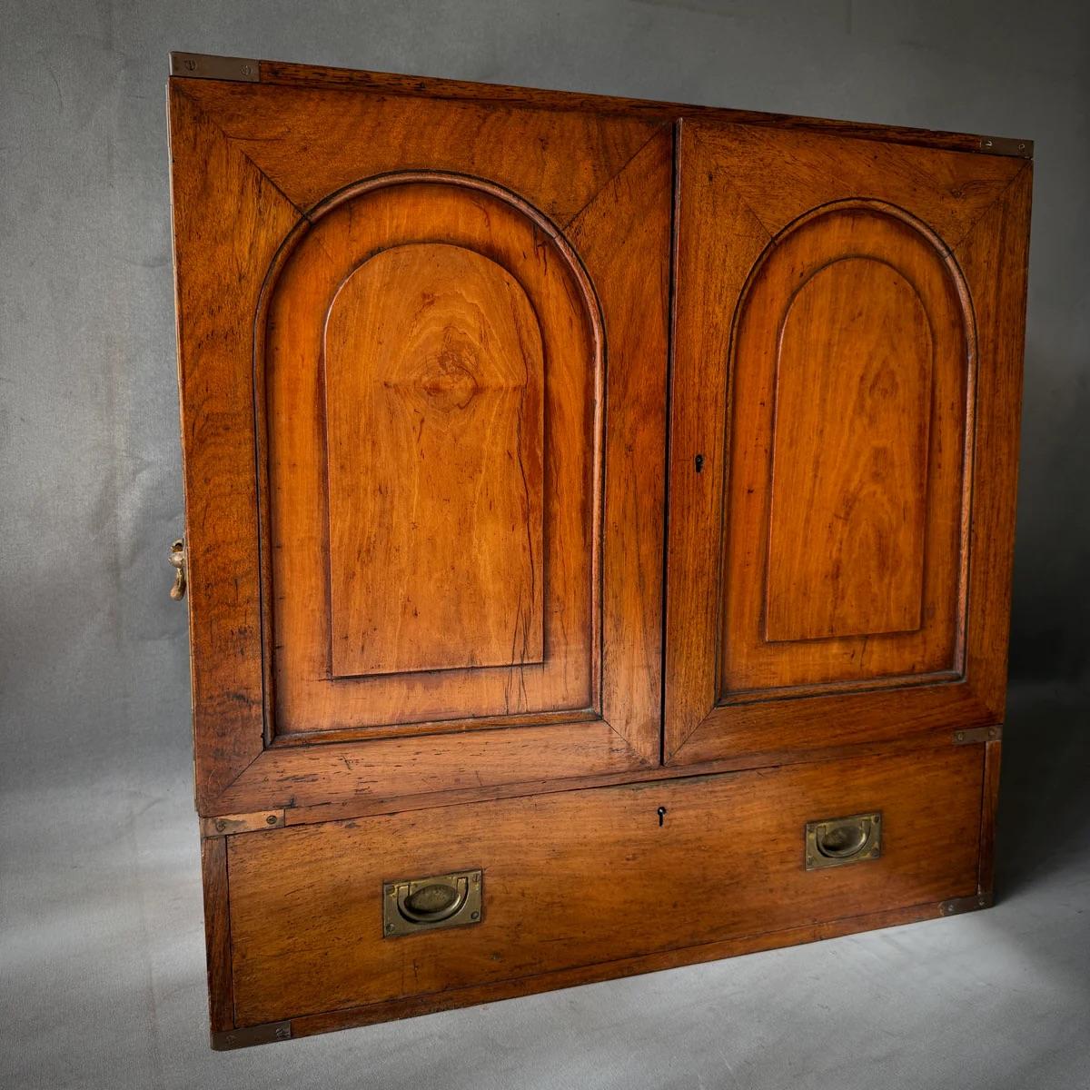 19th Century English Mahogany Campaign Chest In Excellent Condition For Sale In Los Angeles, CA