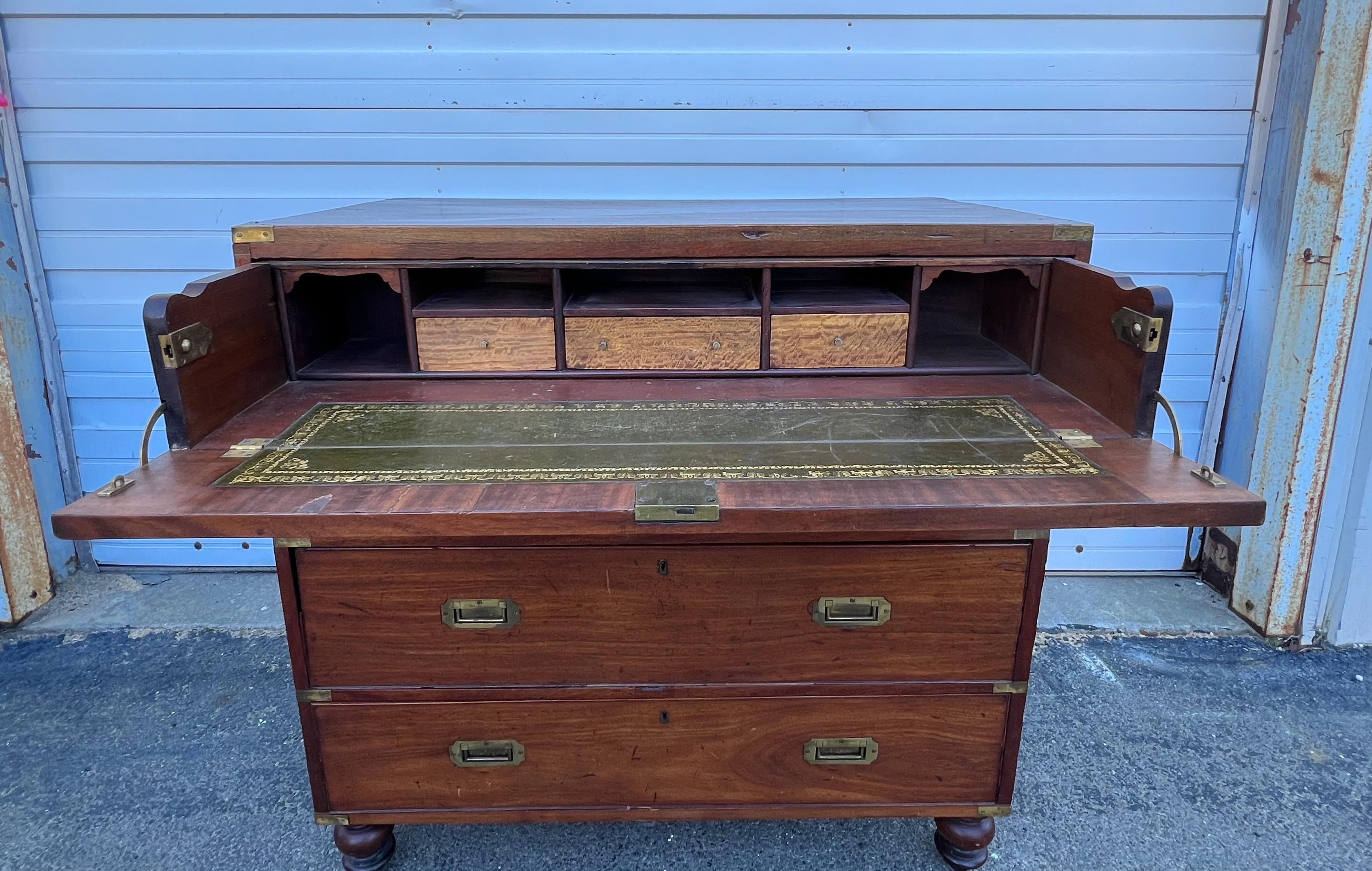 19th Century English Mahogany Campaign Desk and Chest of Drawers In Good Condition For Sale In Nantucket, MA