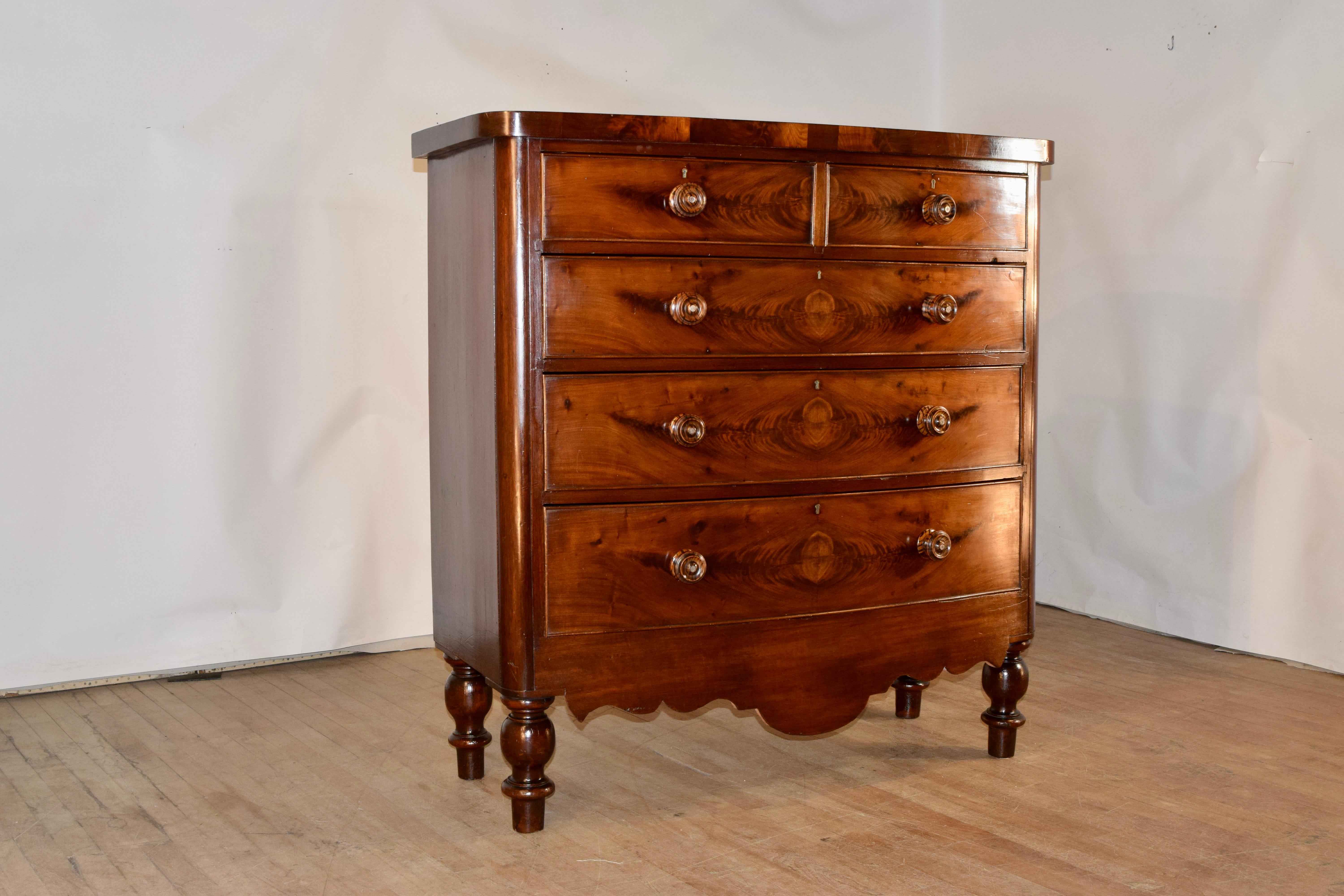 19th Century English Mahogany Chest In Good Condition For Sale In High Point, NC