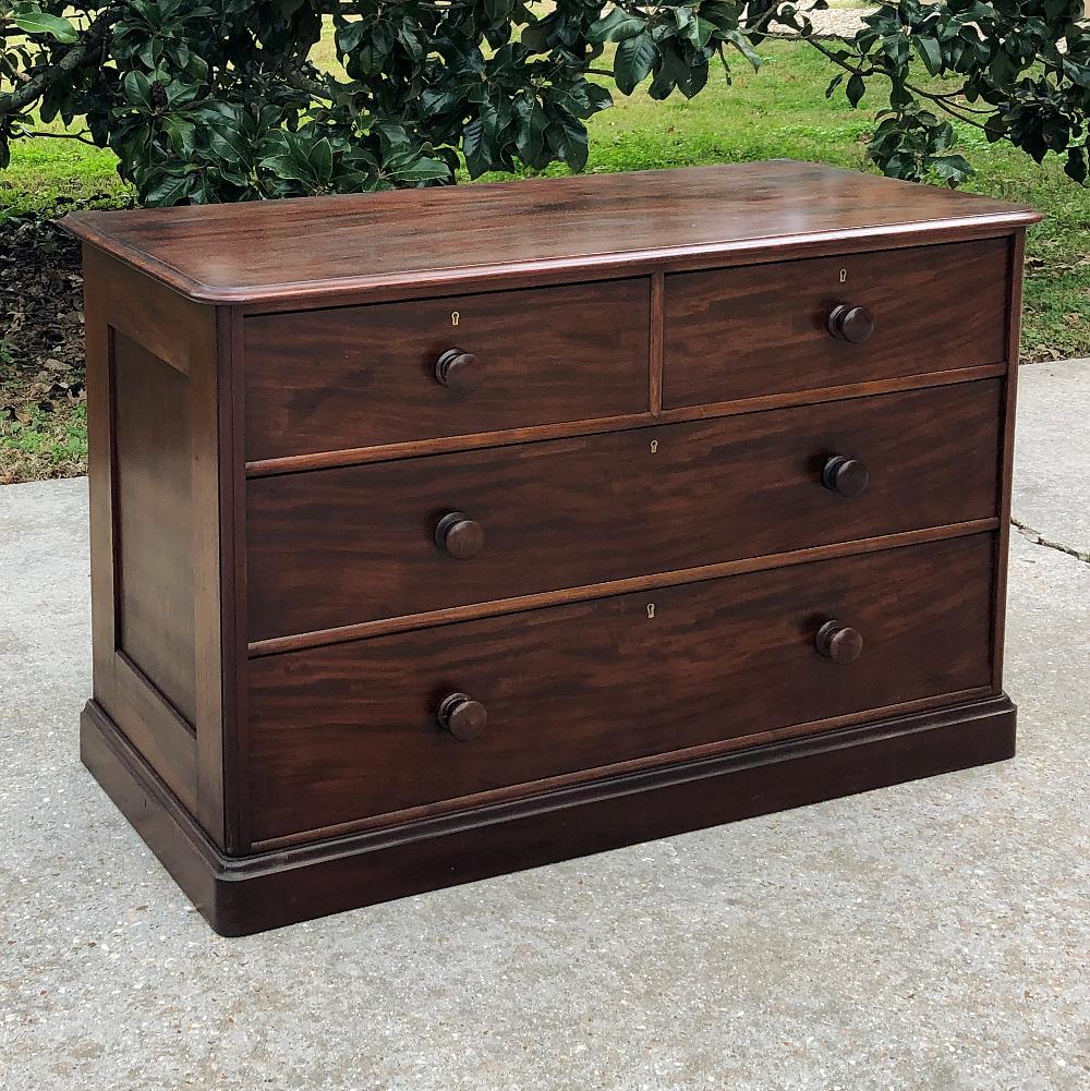 19th century English mahogany chest of drawers by Hobbs & Co. was a remarkable achievement for the times, when the Industrial Revolution was changing the way consumer goods were produced. Mahogany was imported from the Americas, and skilled