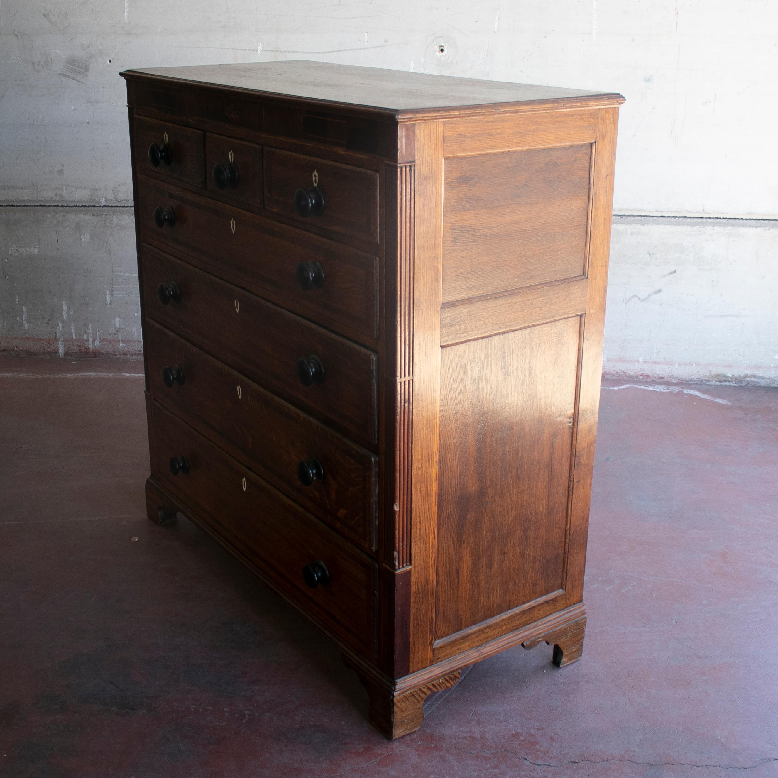 19th Century English Mahogany Chest of Drawers with Inlay Decorations 7