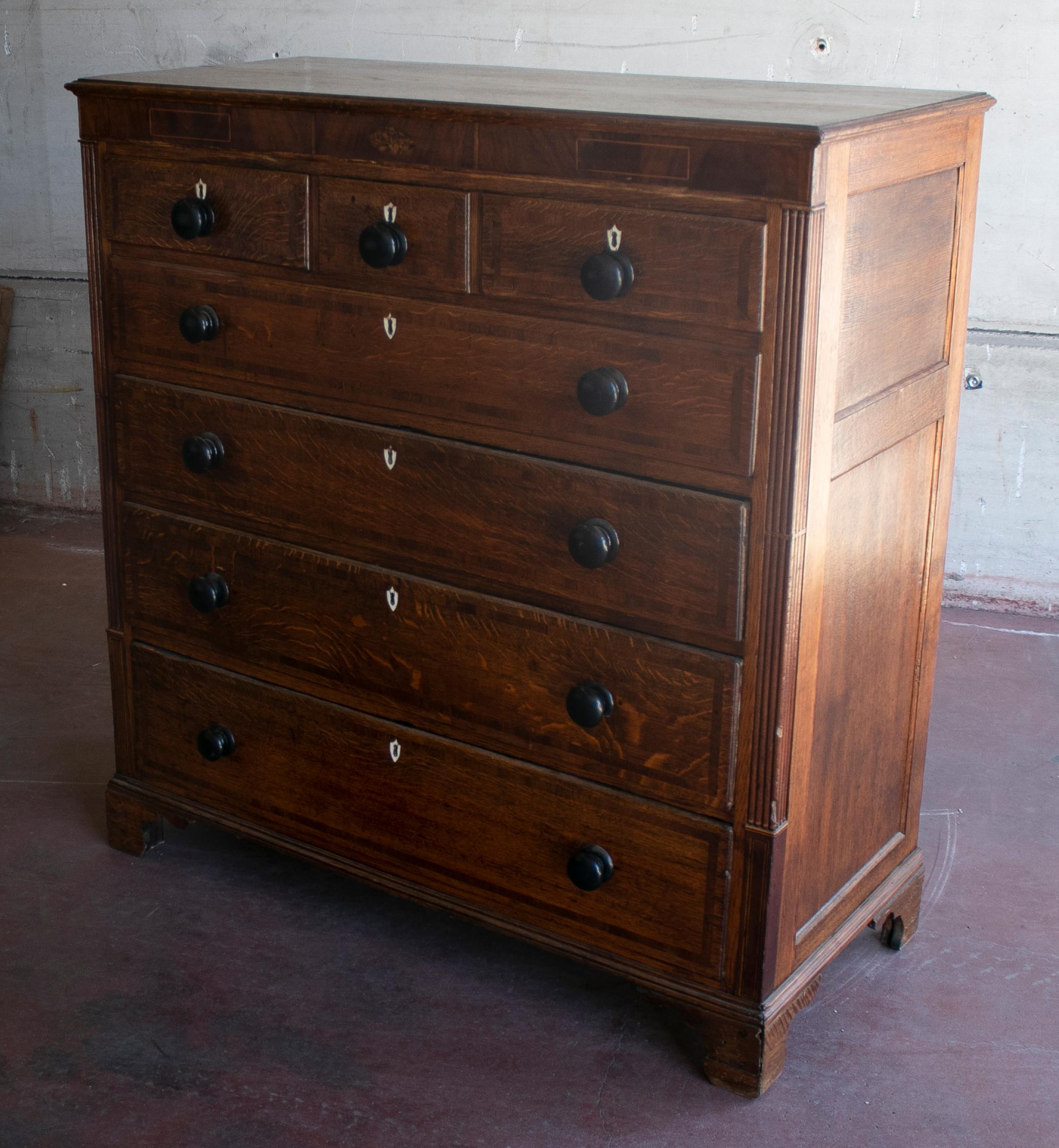 Spanish 19th Century English Mahogany Chest of Drawers with Inlay Decorations